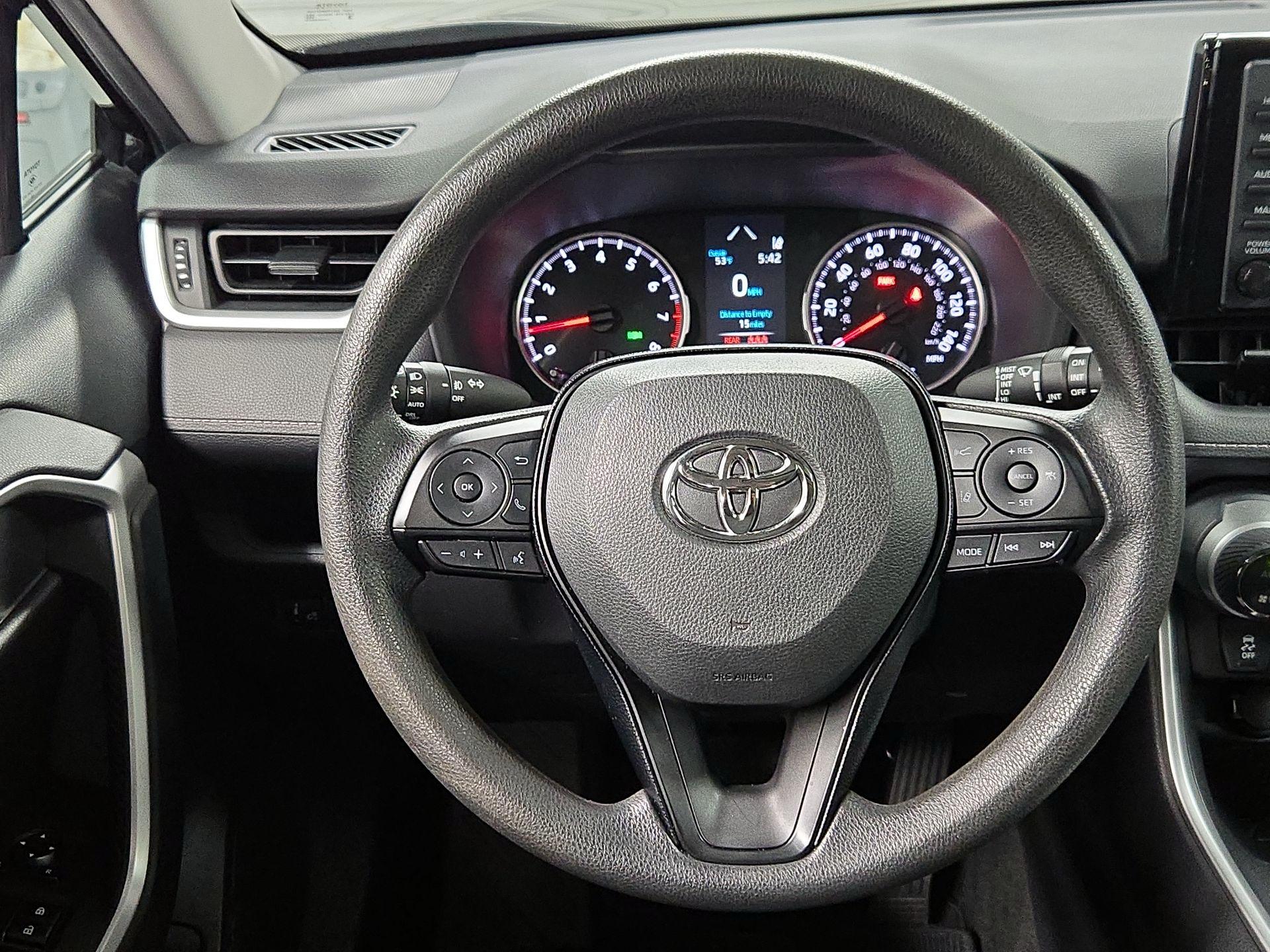 Thumbnail: 2019 Toyota RAV4 - 10