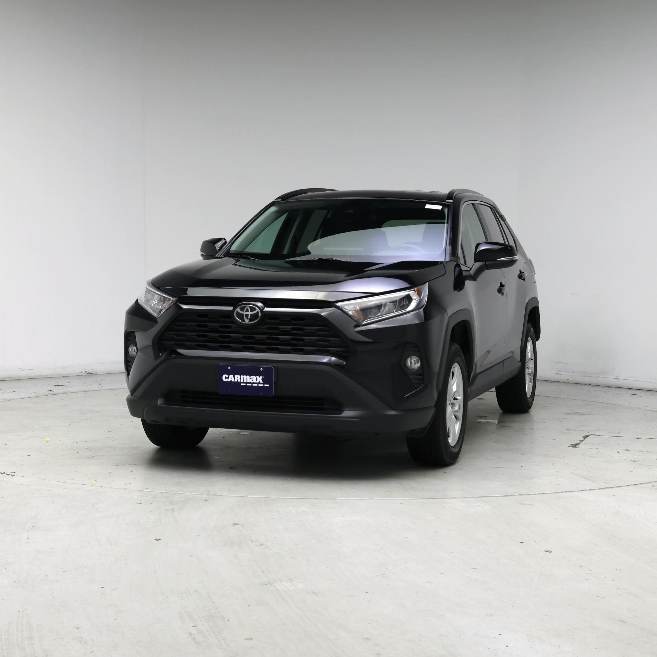 Thumbnail: 2019 Toyota RAV4 - 4