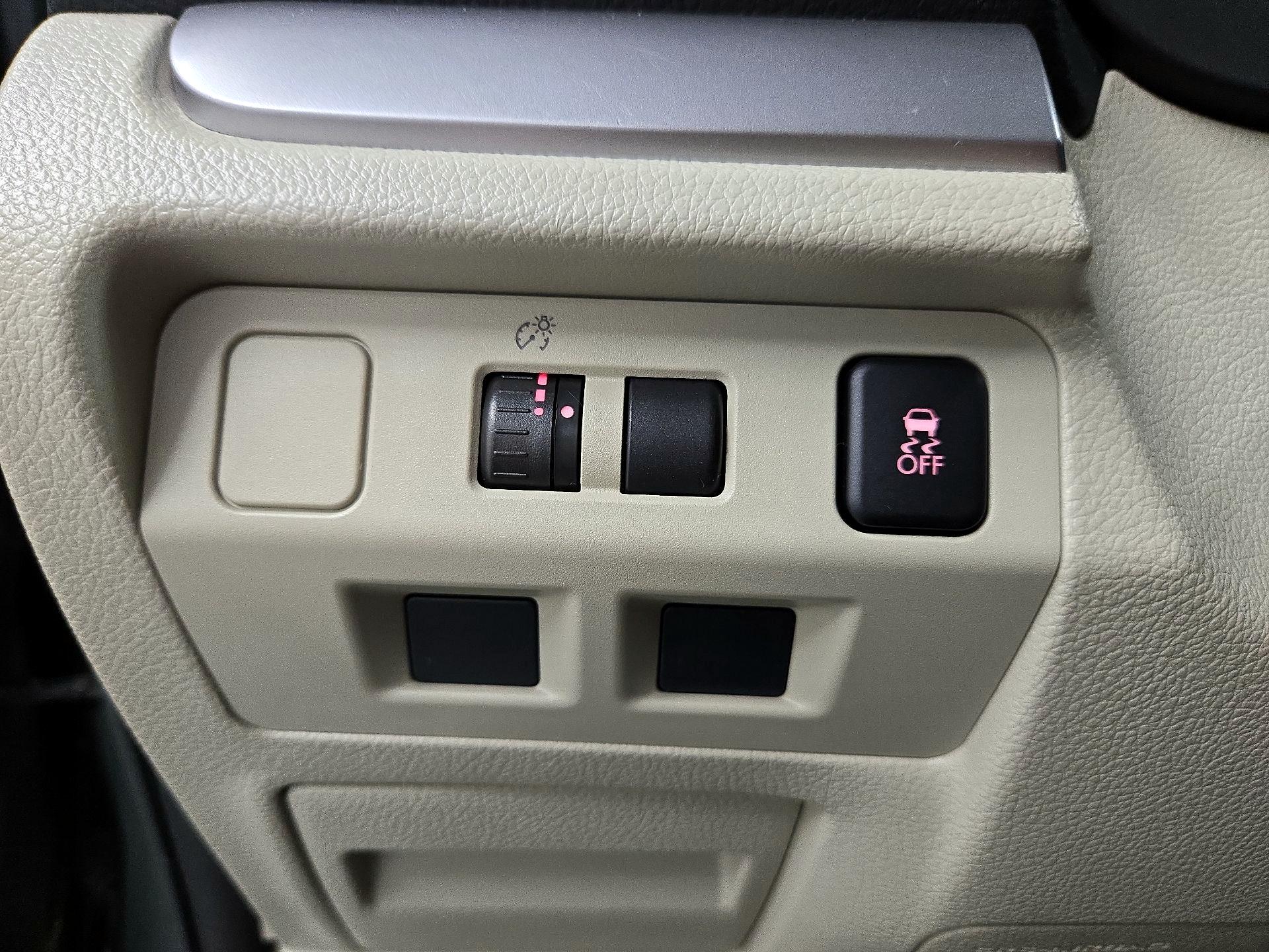 Thumbnail: 2014 Subaru Impreza - 13