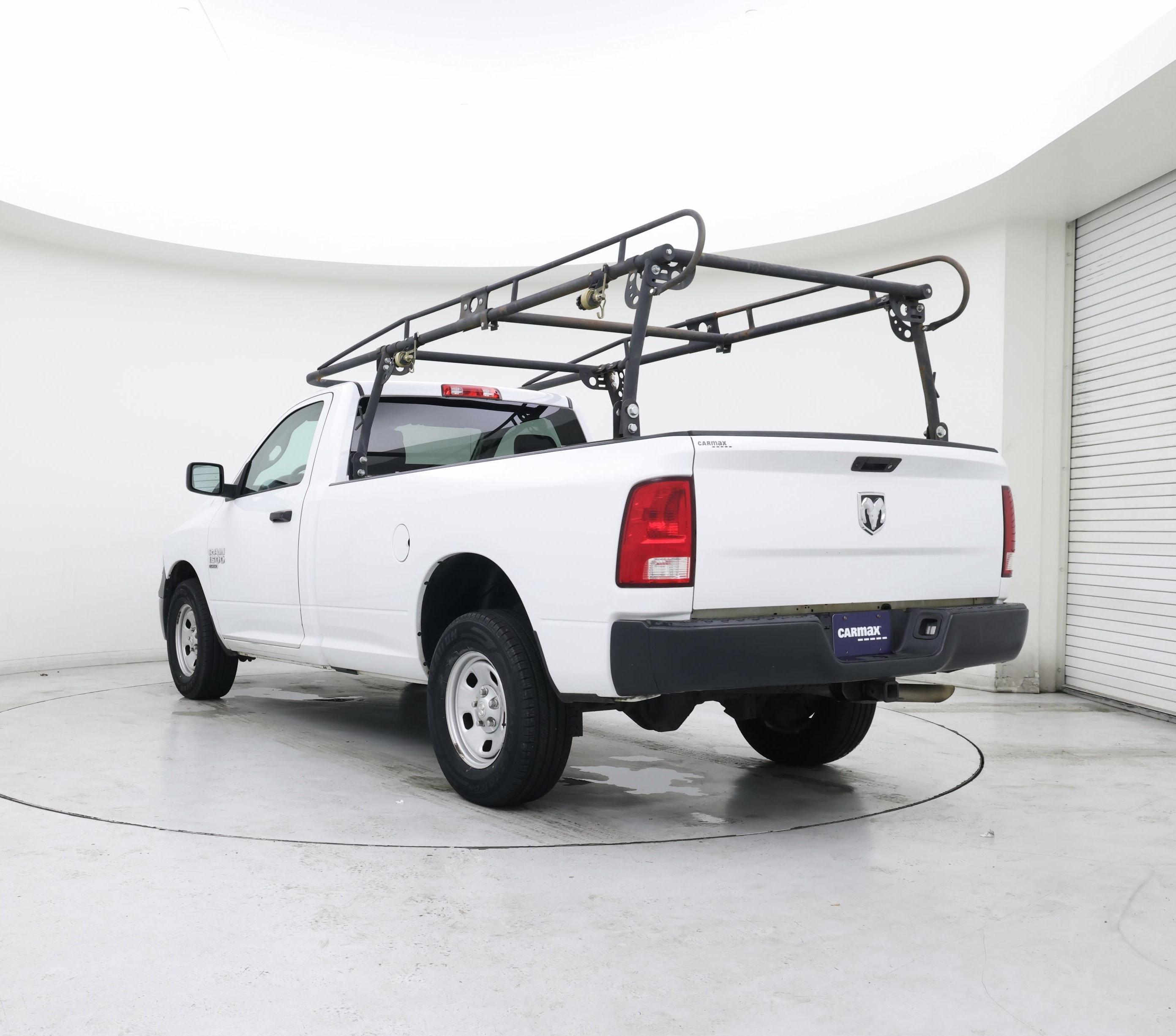 Thumbnail: 2020 RAM 1500 Classic - 2