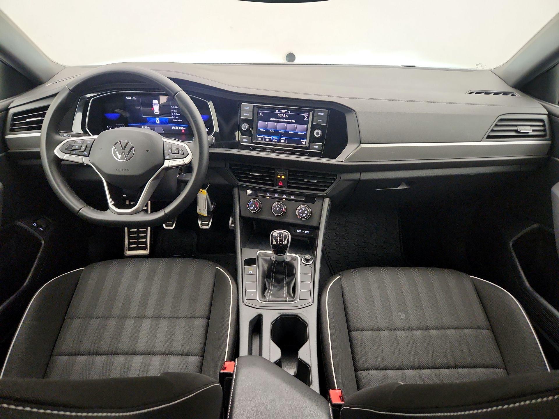 Thumbnail: 2023 Volkswagen Jetta - 9