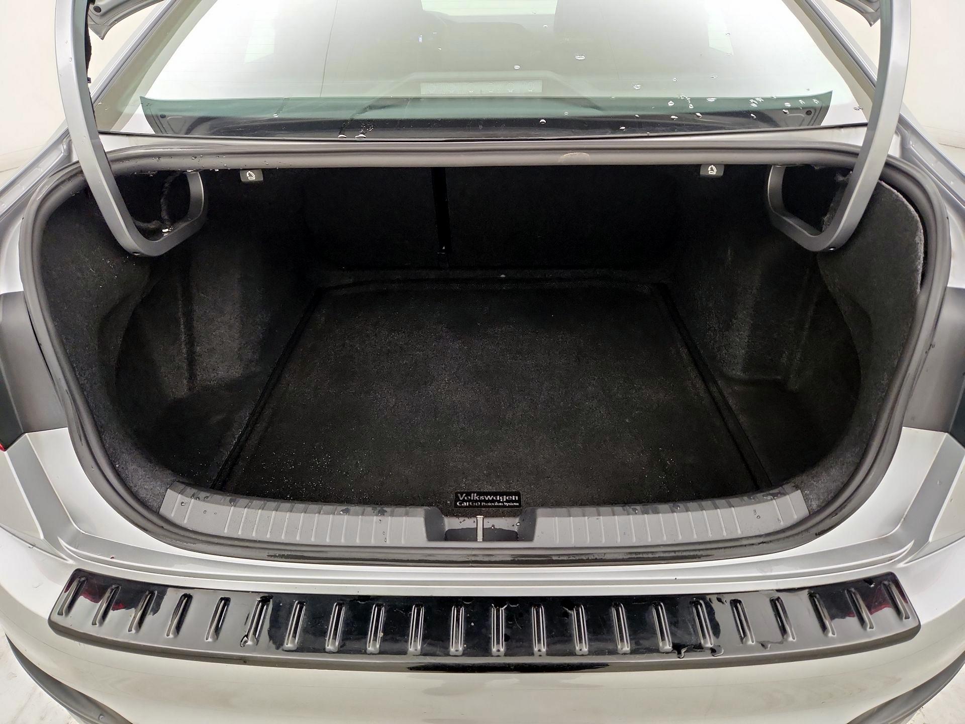 Thumbnail: 2023 Volkswagen Jetta - 20