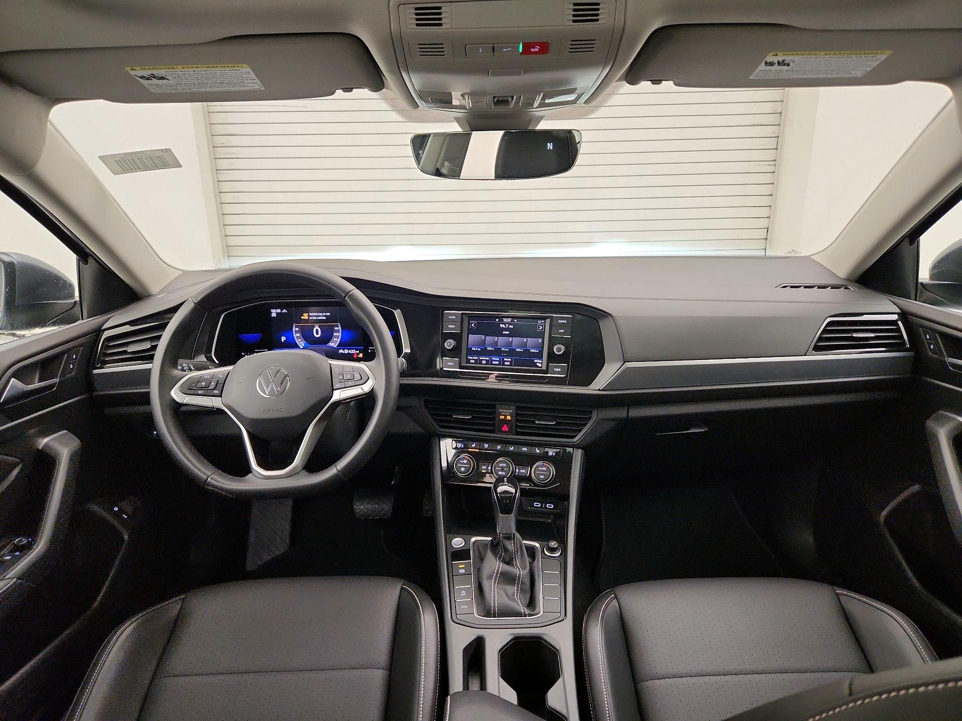 Thumbnail: 2022 Volkswagen Jetta - 9