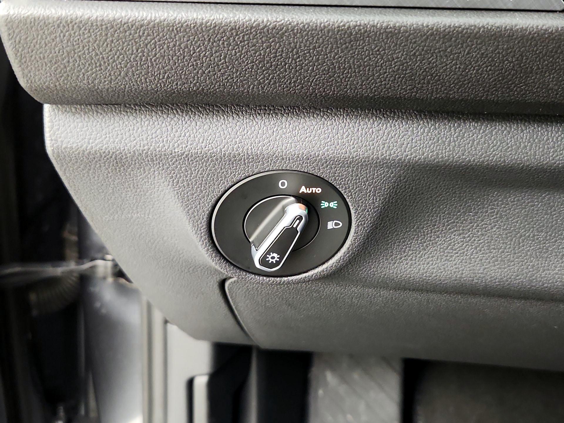 Thumbnail: 2022 Volkswagen Jetta - 13