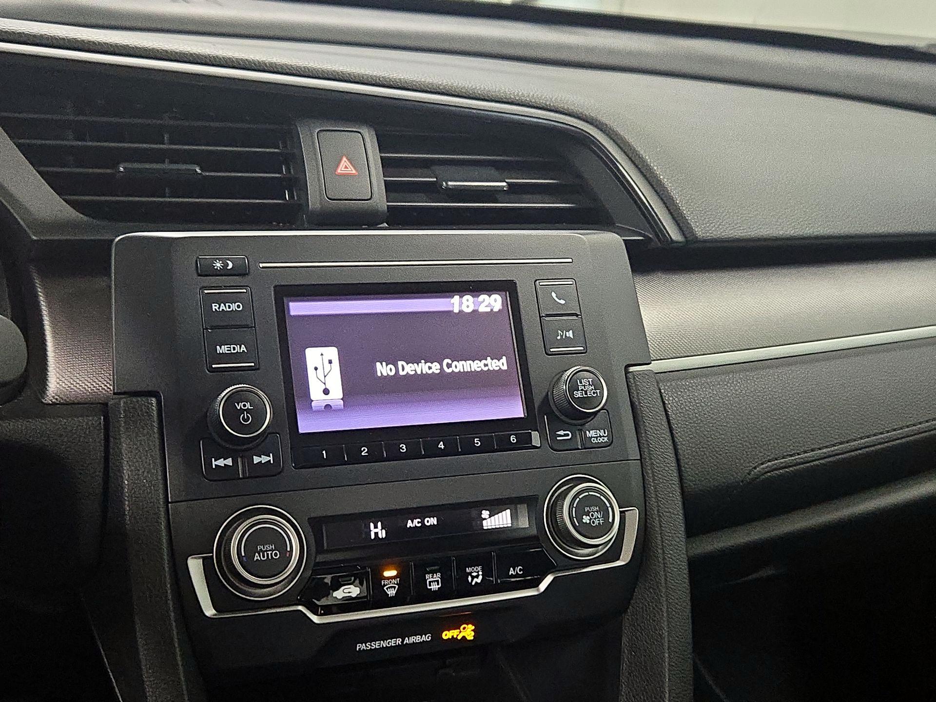 Thumbnail: 2017 Honda Civic - 16