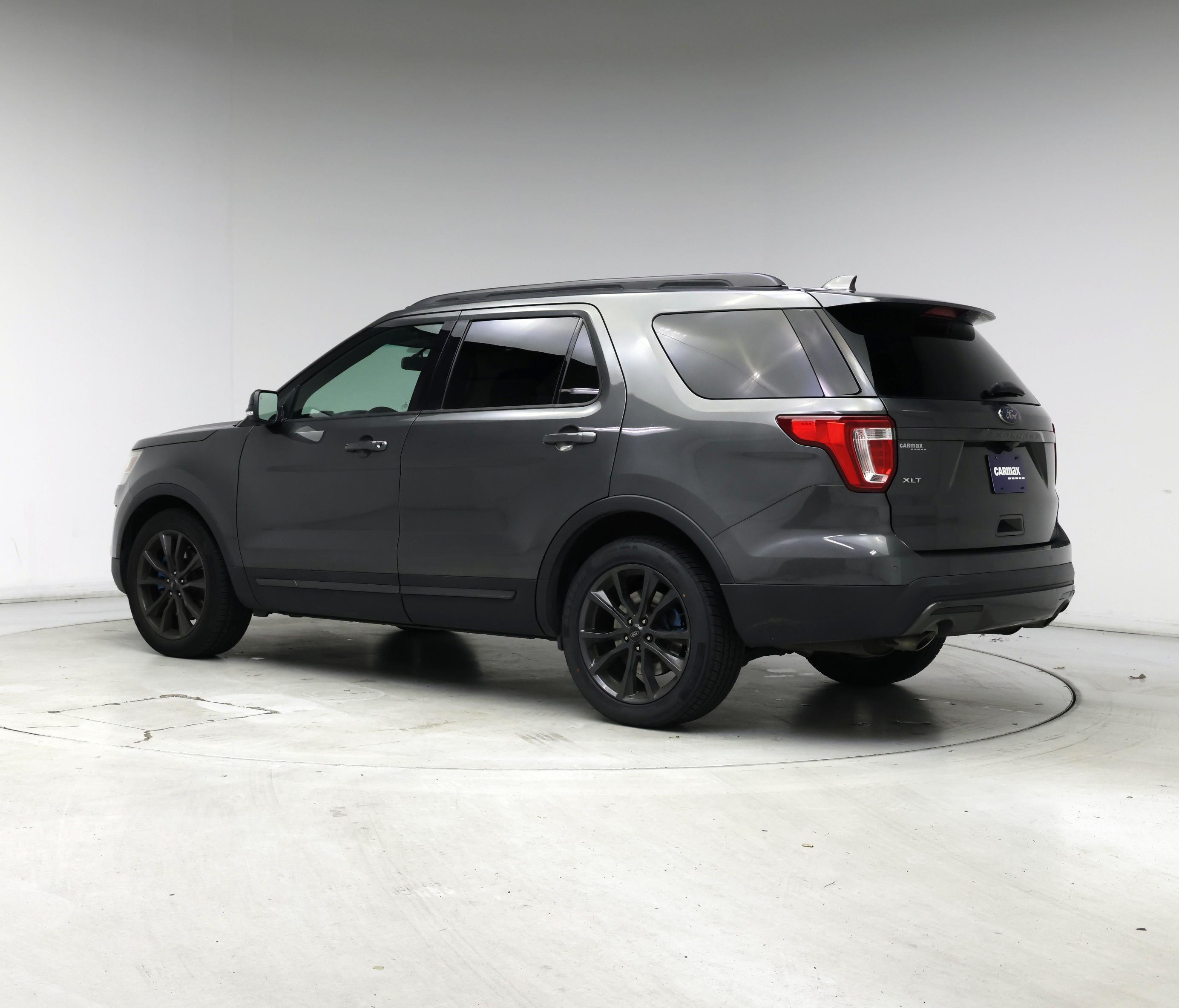 Thumbnail: 2017 Ford Explorer - 2