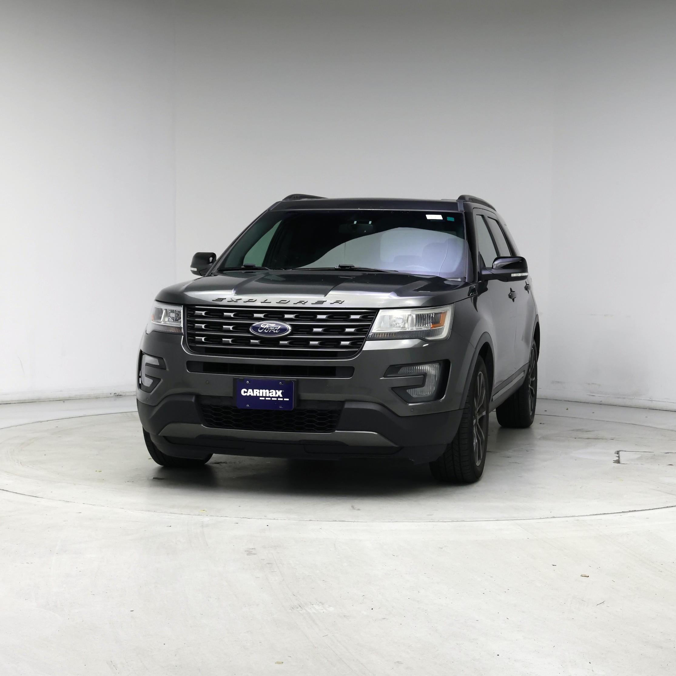 Thumbnail: 2017 Ford Explorer - 4