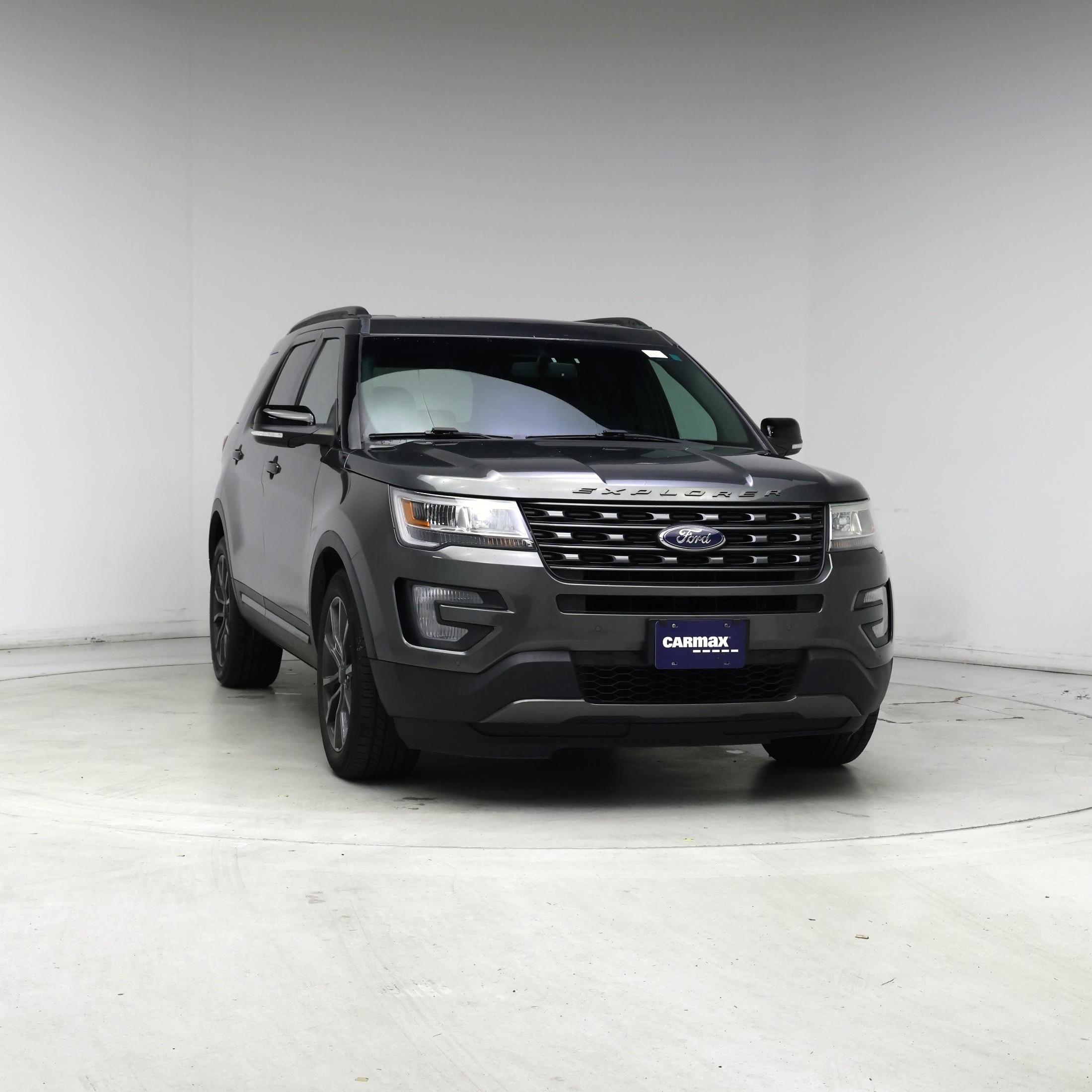 Thumbnail: 2017 Ford Explorer - 5