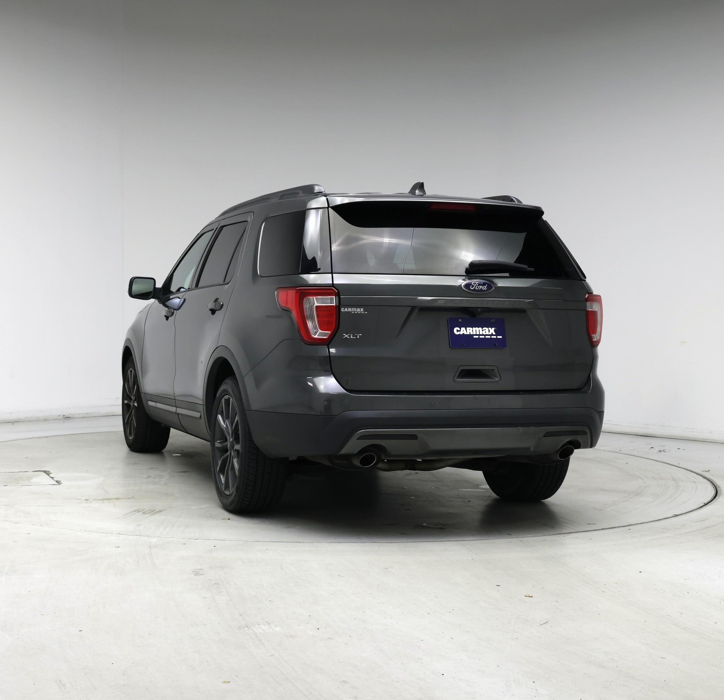 Thumbnail: 2017 Ford Explorer - 6