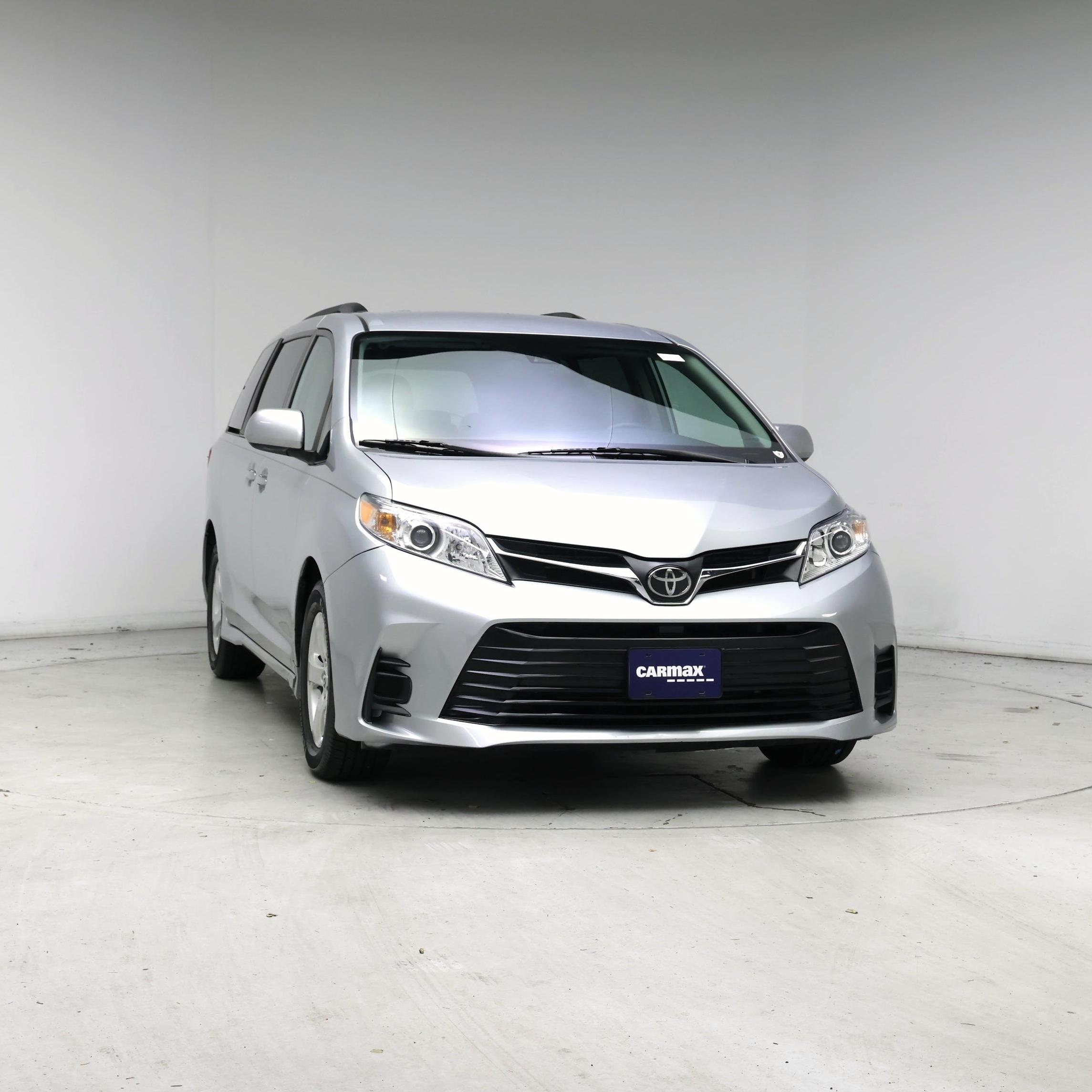 Thumbnail: 2019 Toyota Sienna - 5