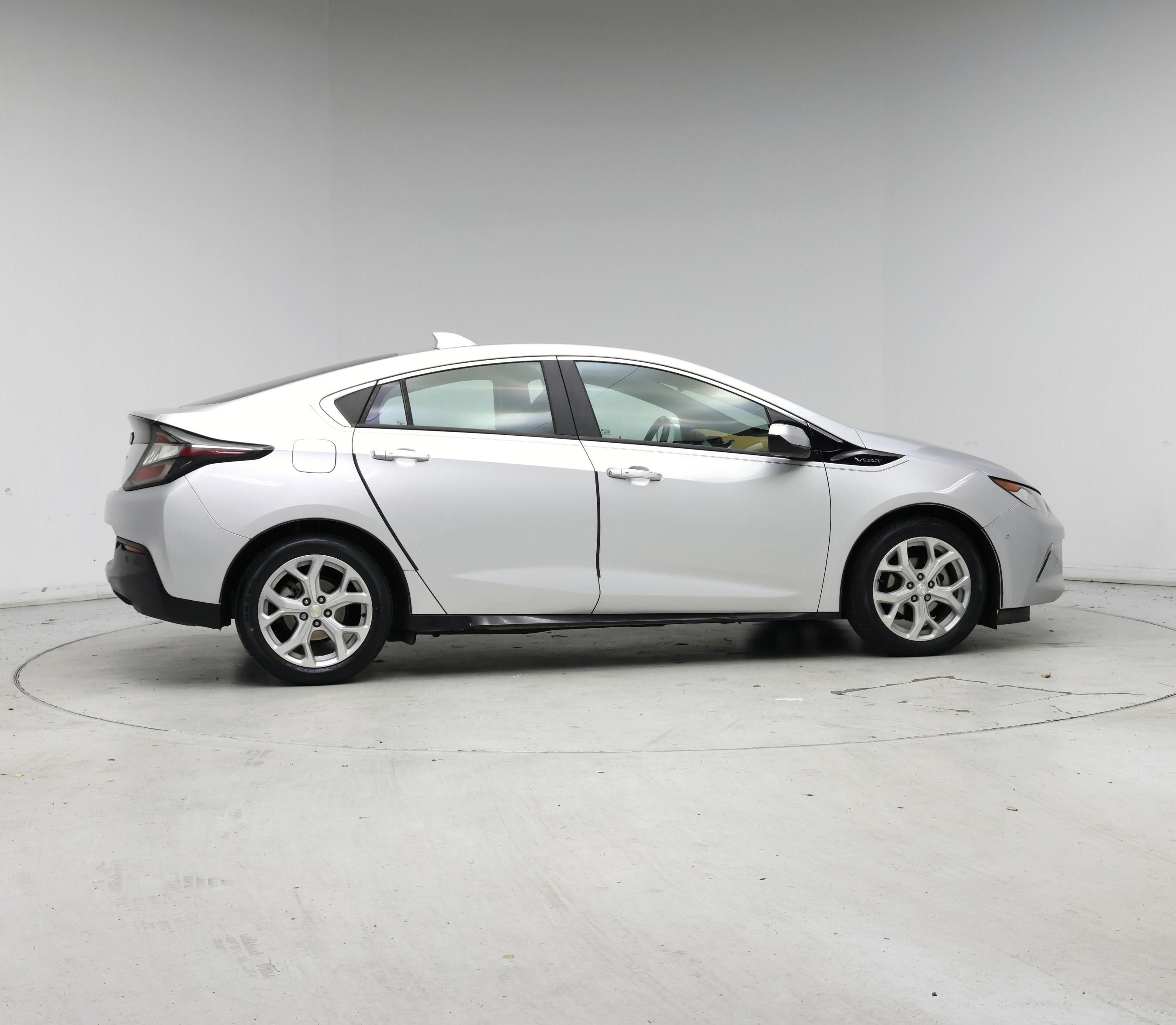 Thumbnail: 2017 Chevrolet Volt - 7