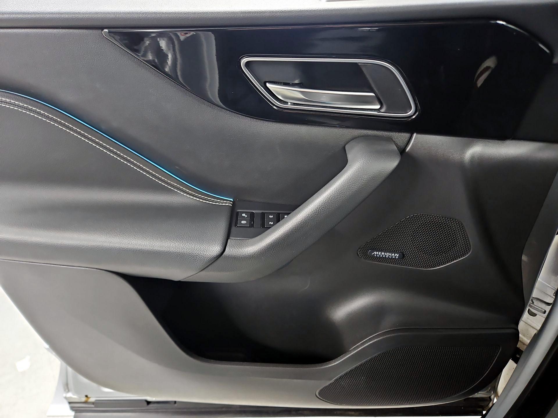 Thumbnail: 2019 Jaguar F-Pace - 12