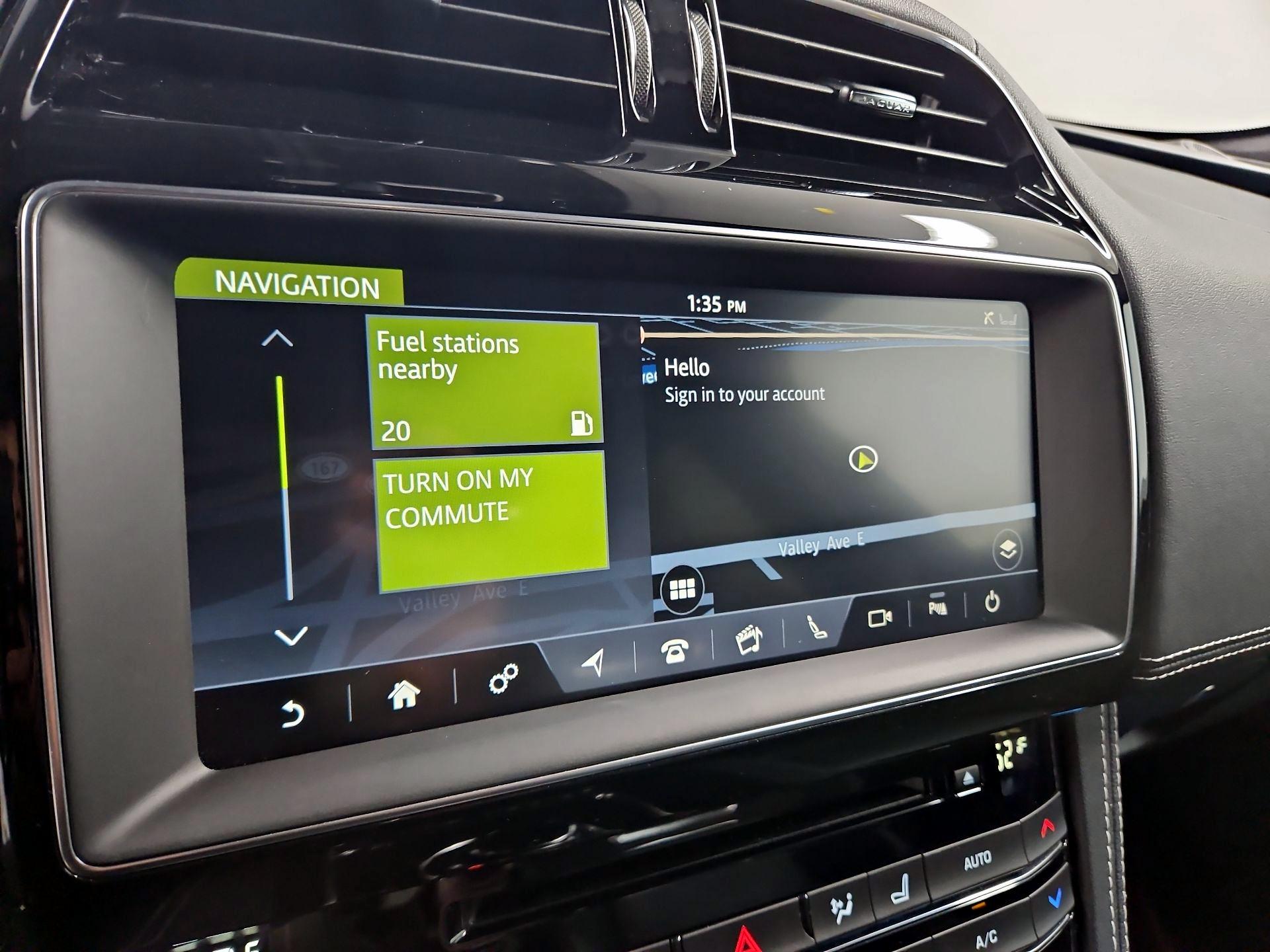 Thumbnail: 2019 Jaguar F-Pace - 14