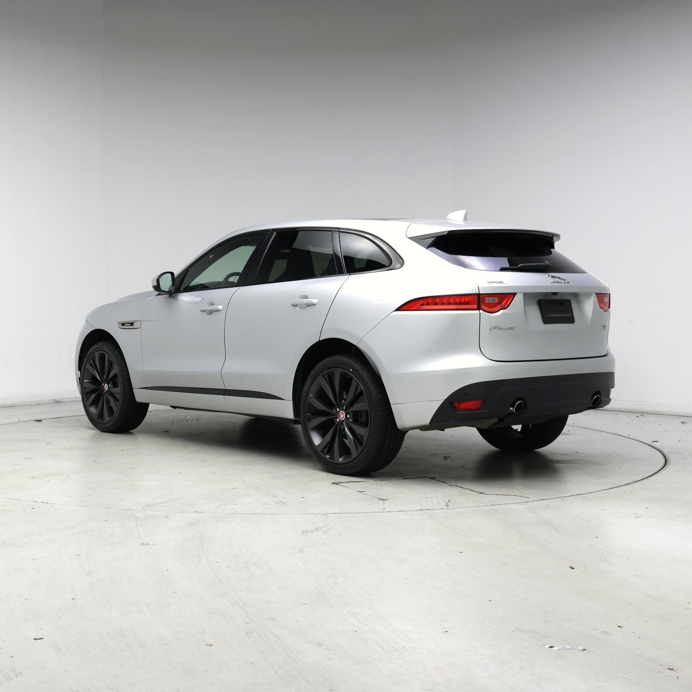 Thumbnail: 2019 Jaguar F-Pace - 2