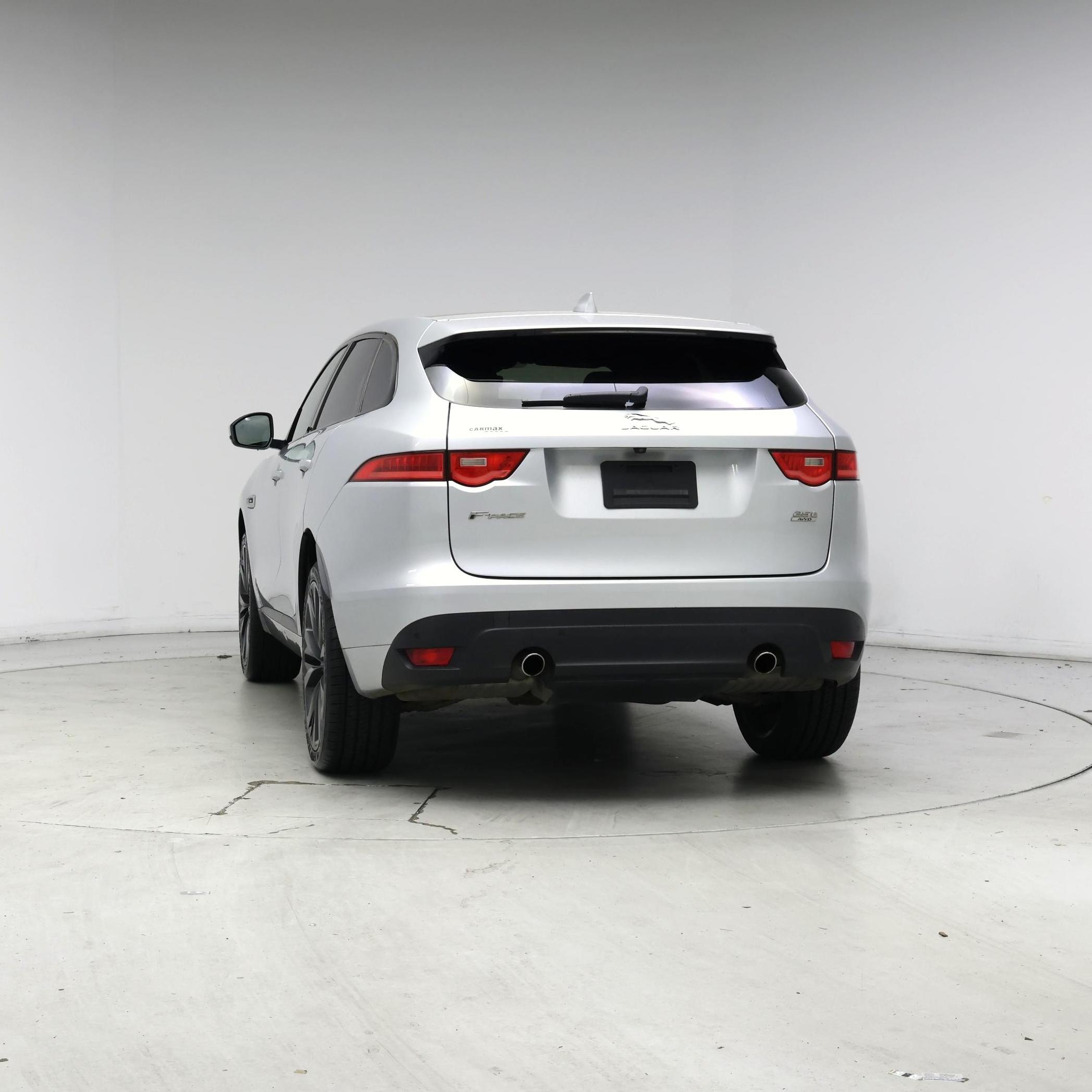 Thumbnail: 2019 Jaguar F-Pace - 6