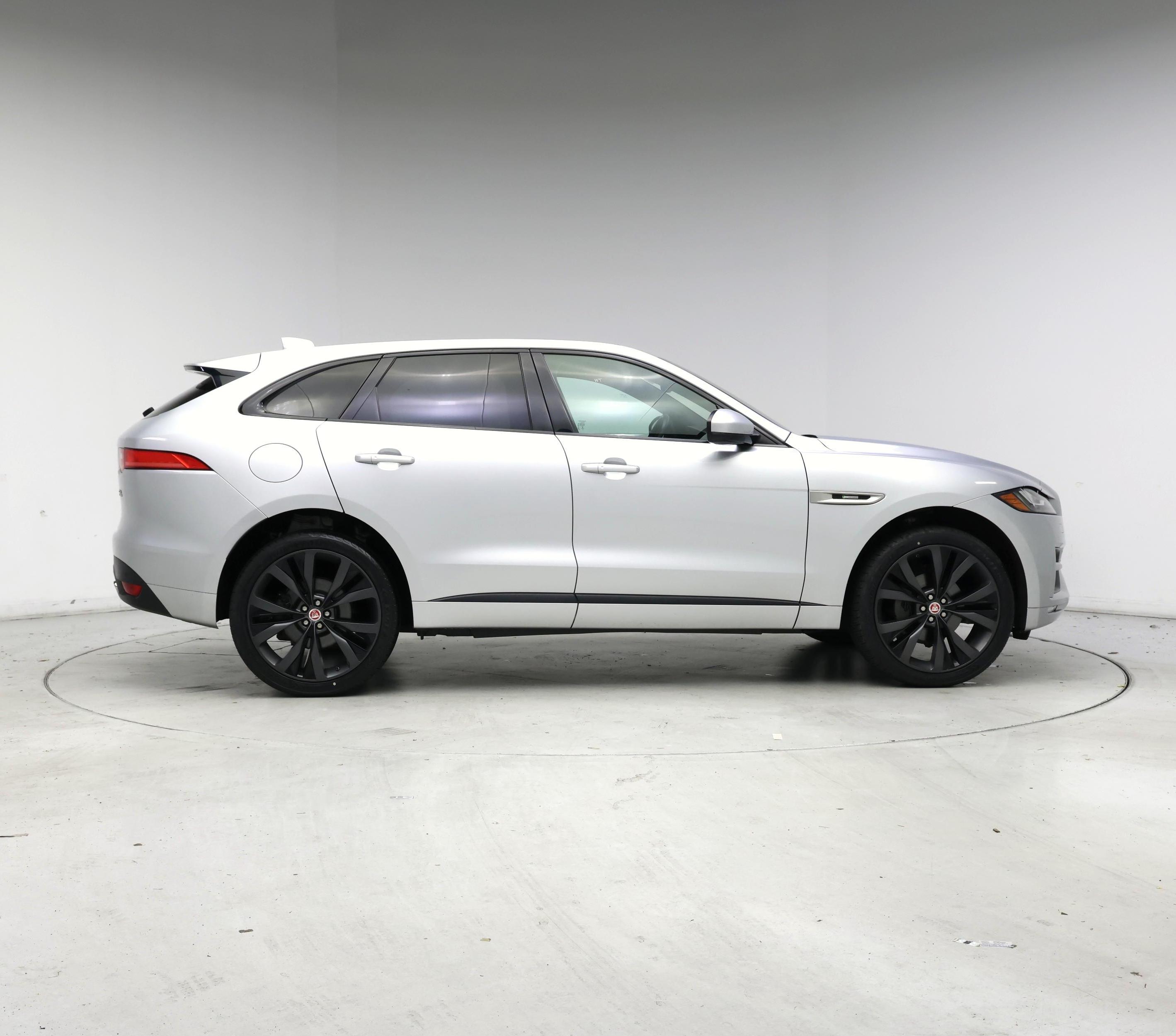 Thumbnail: 2019 Jaguar F-Pace - 7