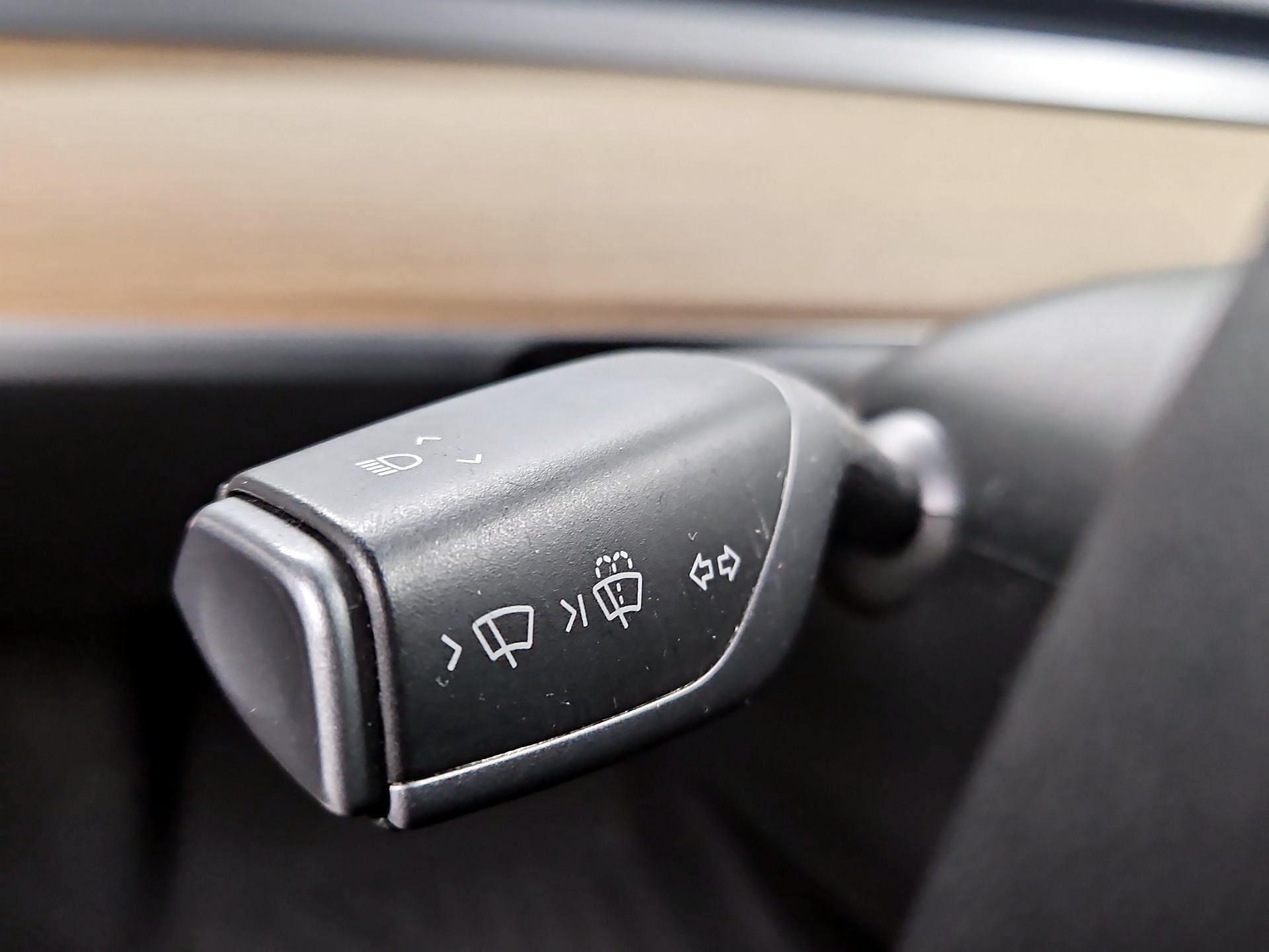 Thumbnail: 2022 Tesla Model 3 - 13