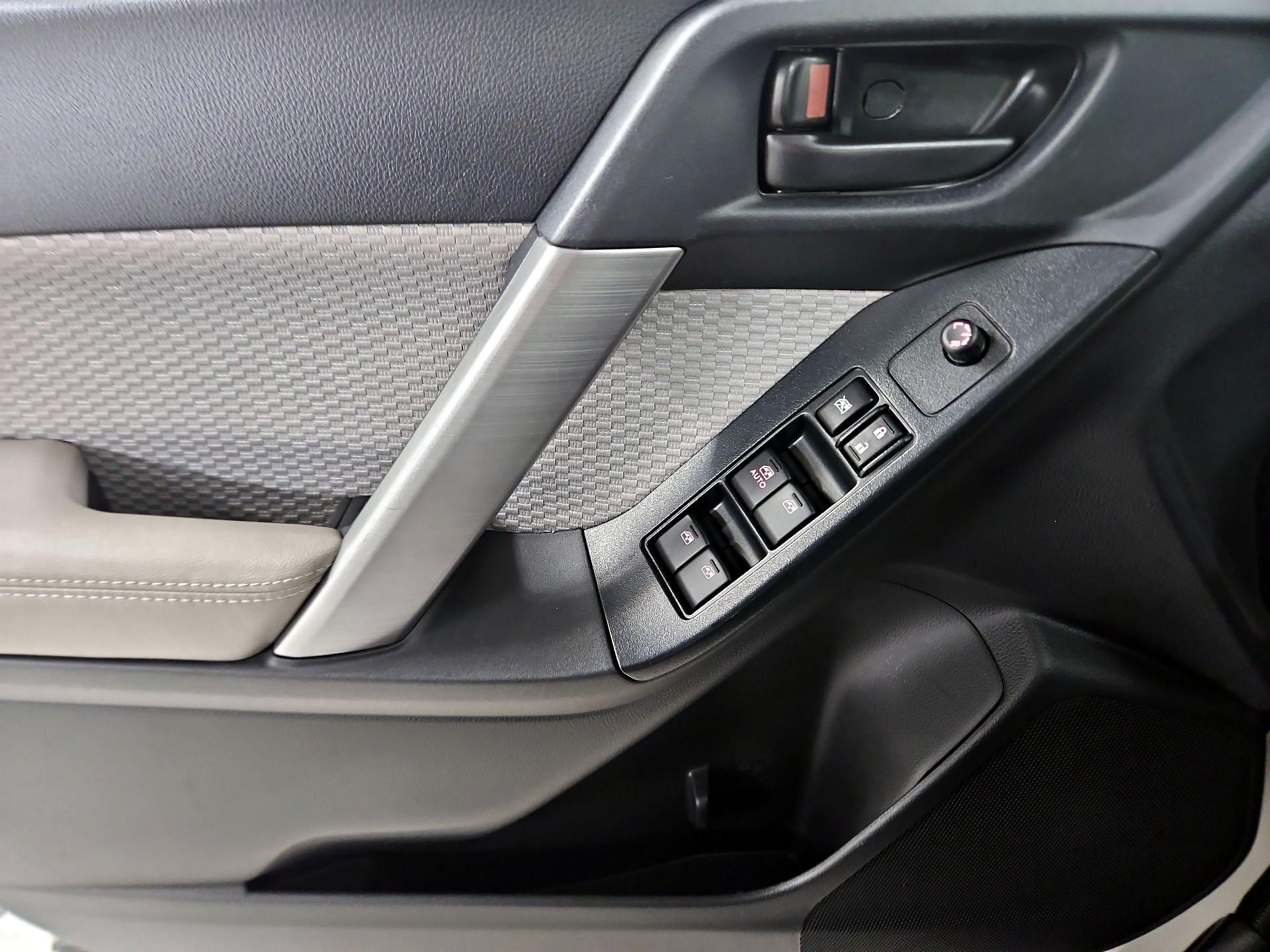 Thumbnail: 2018 Subaru Forester - 12