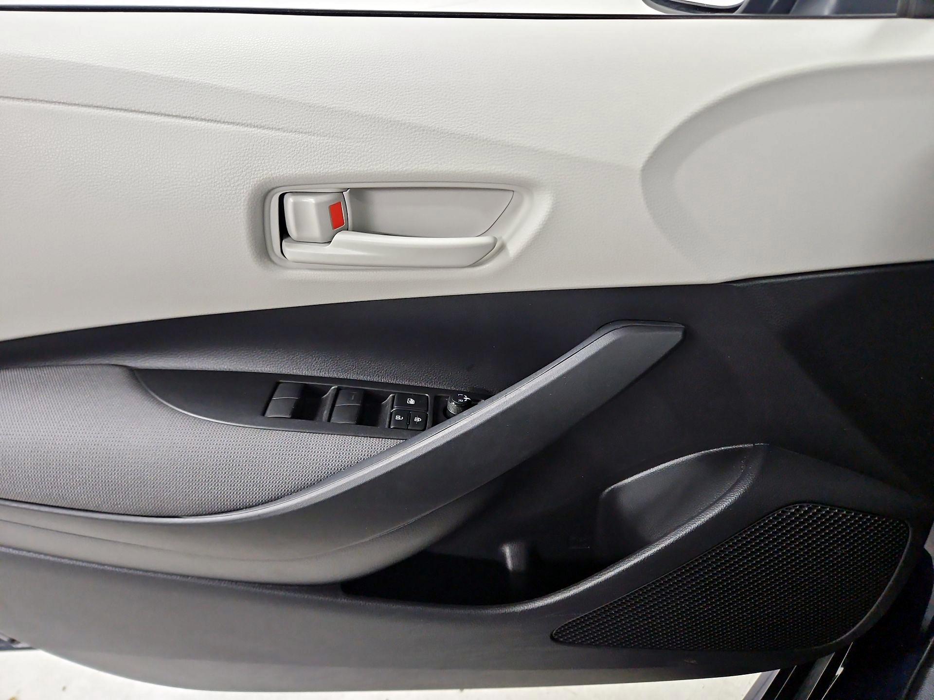 Thumbnail: 2025 Toyota Corolla - 12