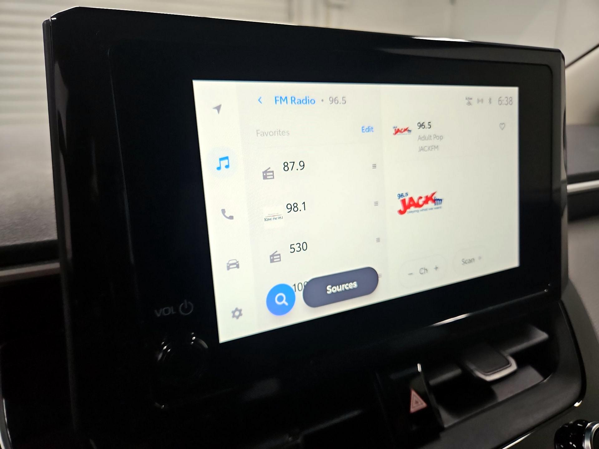 Thumbnail: 2025 Toyota Corolla - 15