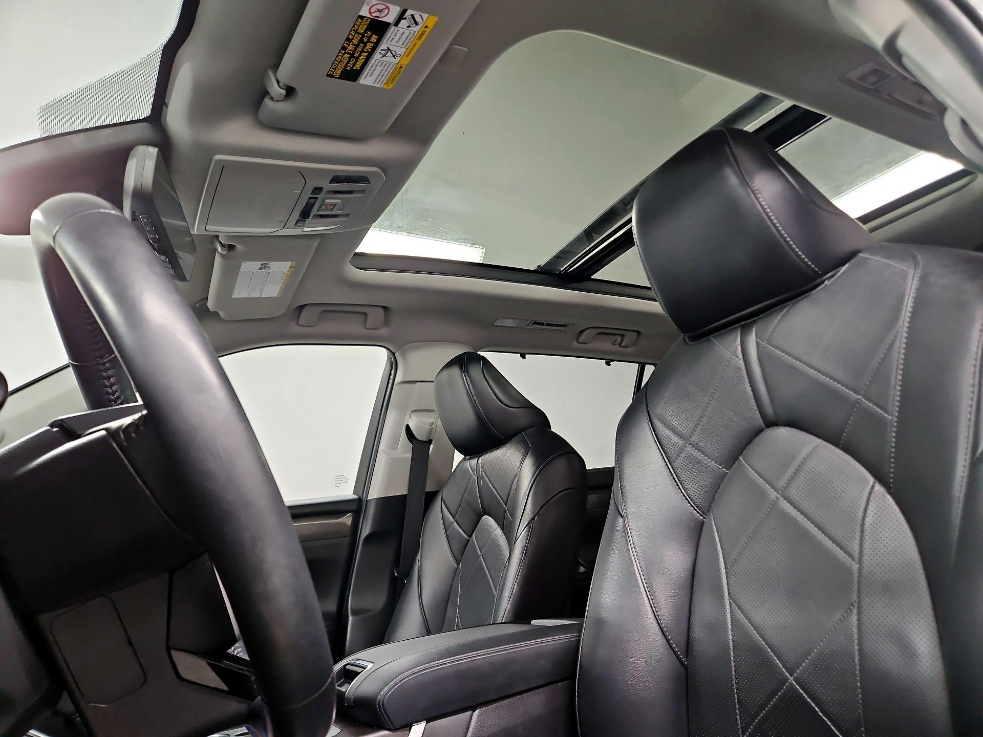 Thumbnail: 2022 Toyota Highlander - 20