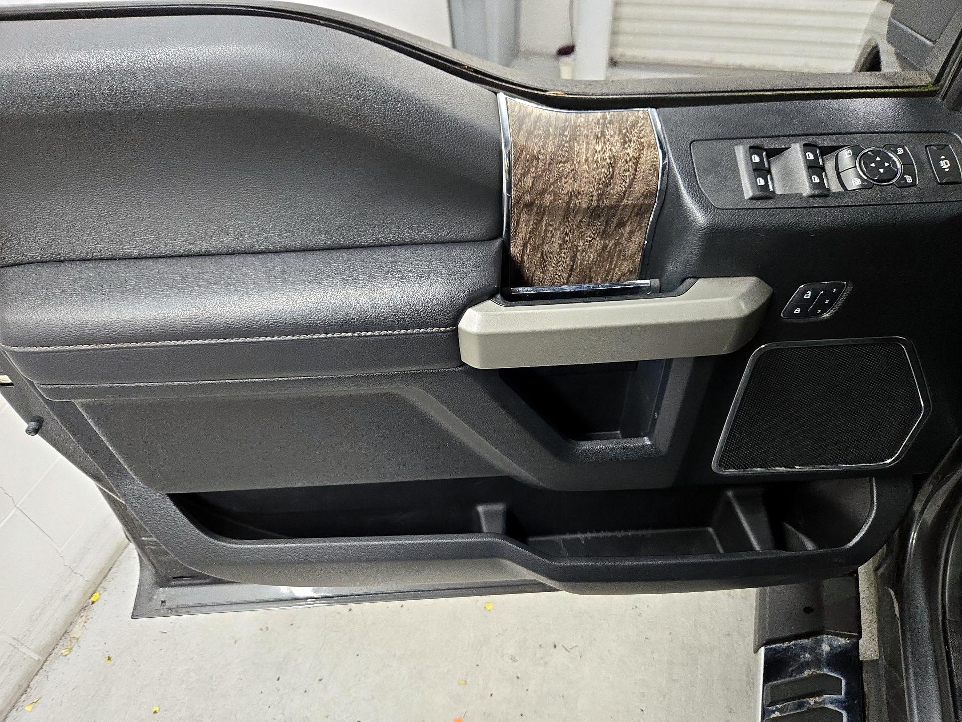 Thumbnail: 2017 Ford F-350 - 12