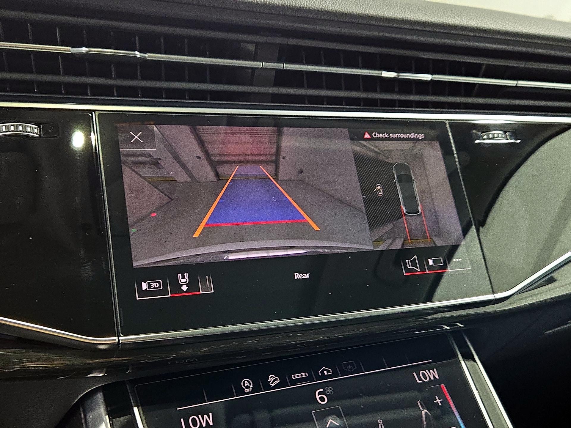 Thumbnail: 2021 Audi Q7 - 15