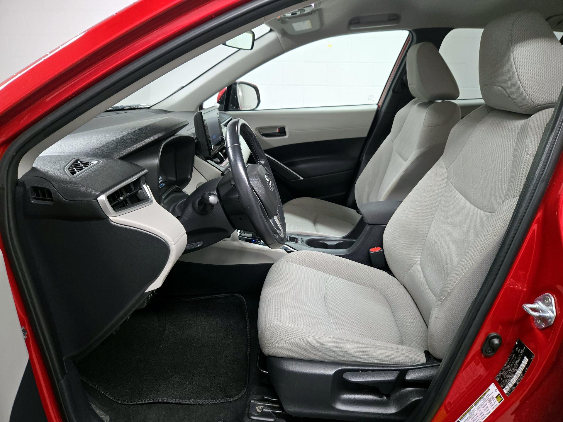 Thumbnail: 2022 Toyota Corolla Cross - 11