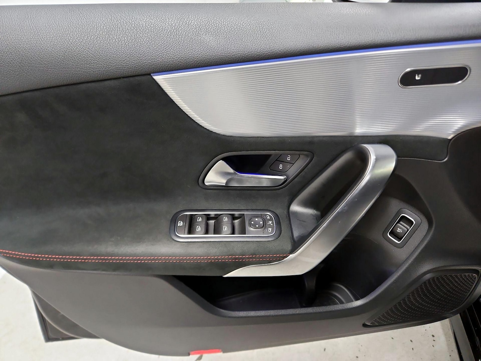 2022 Mercedes-Benz A-Class A220 - Photo 13