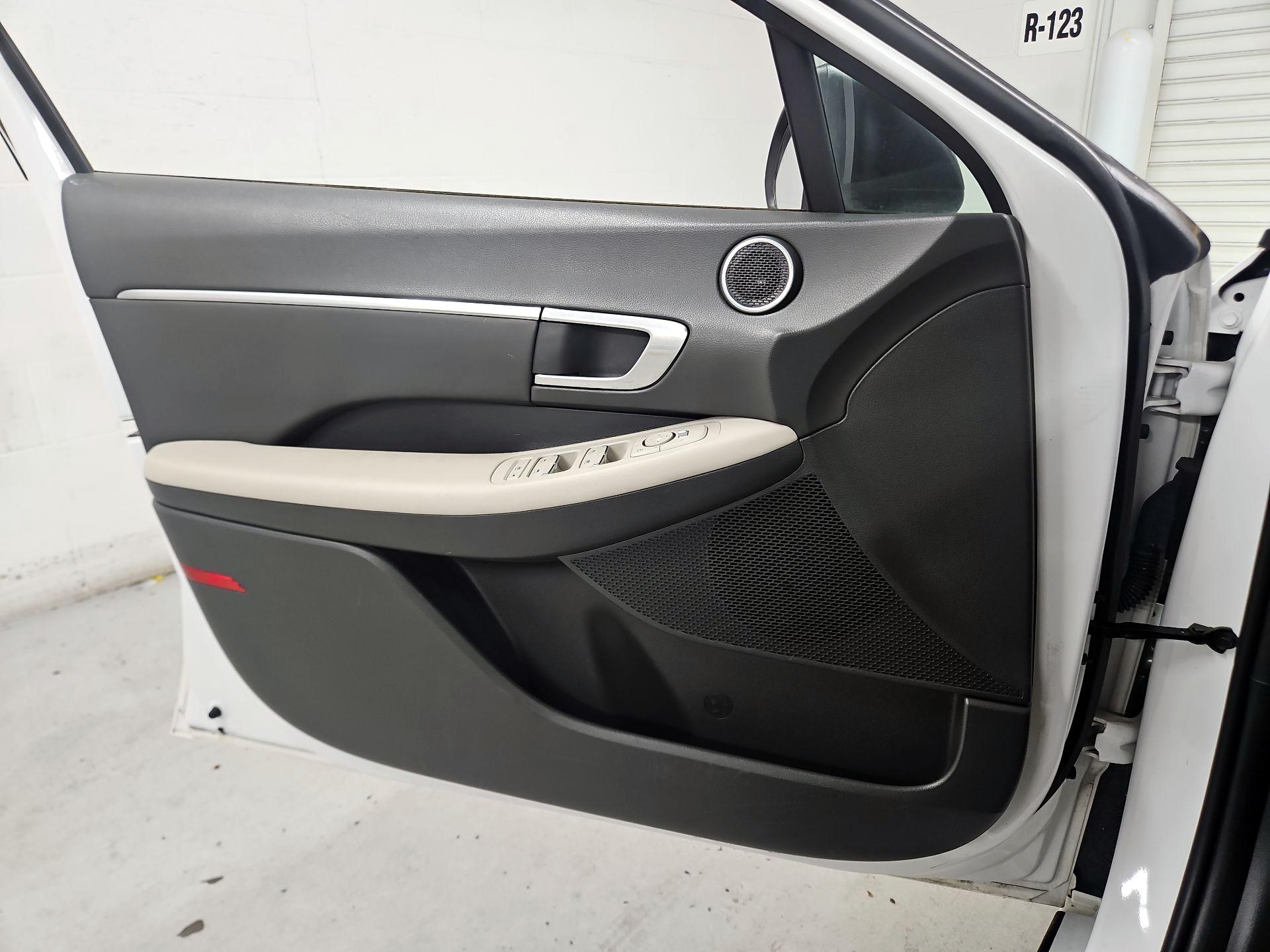 Thumbnail: 2023 Hyundai Sonata - 12