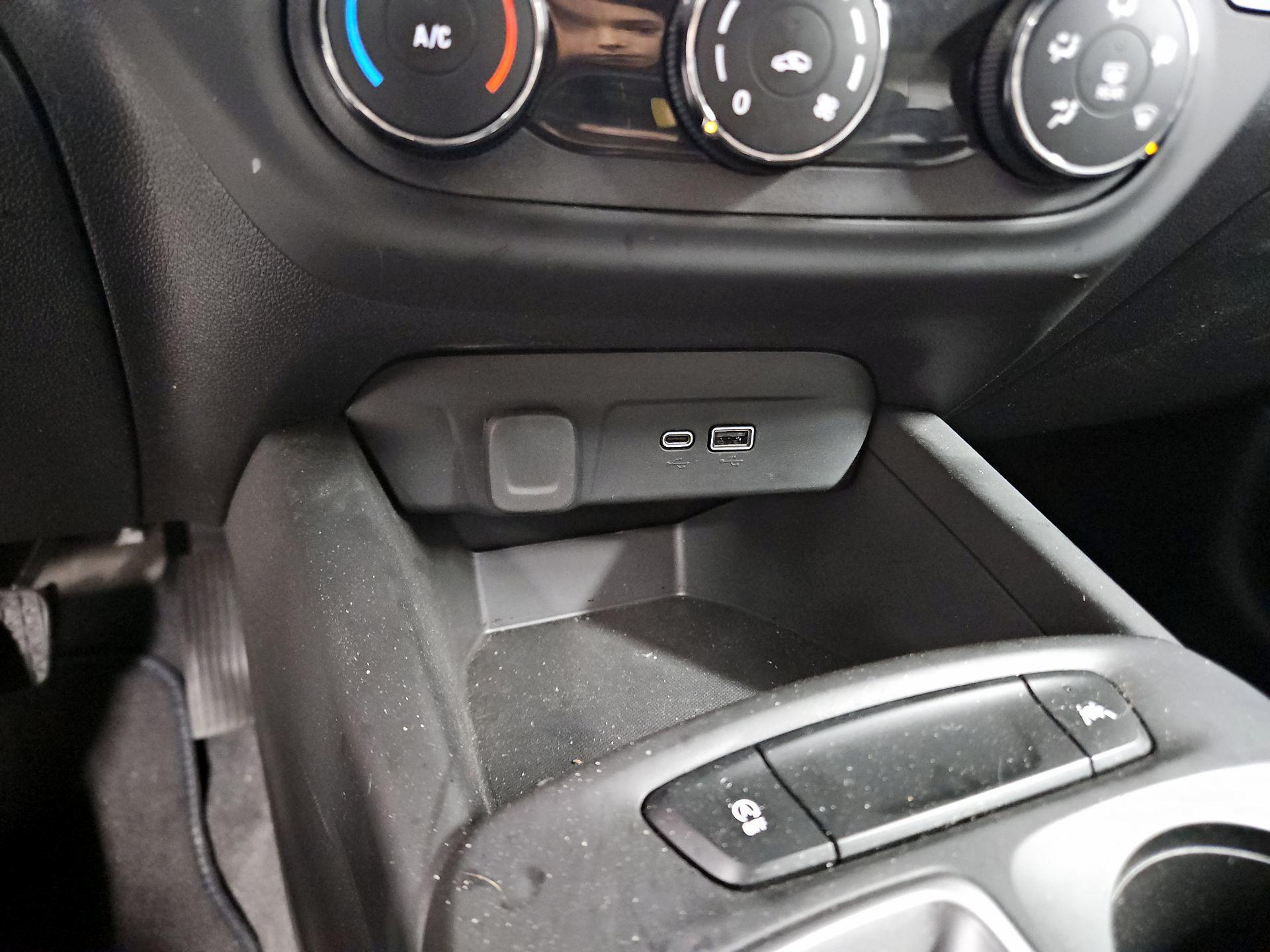 Thumbnail: 2024 Chevrolet Trax - 18