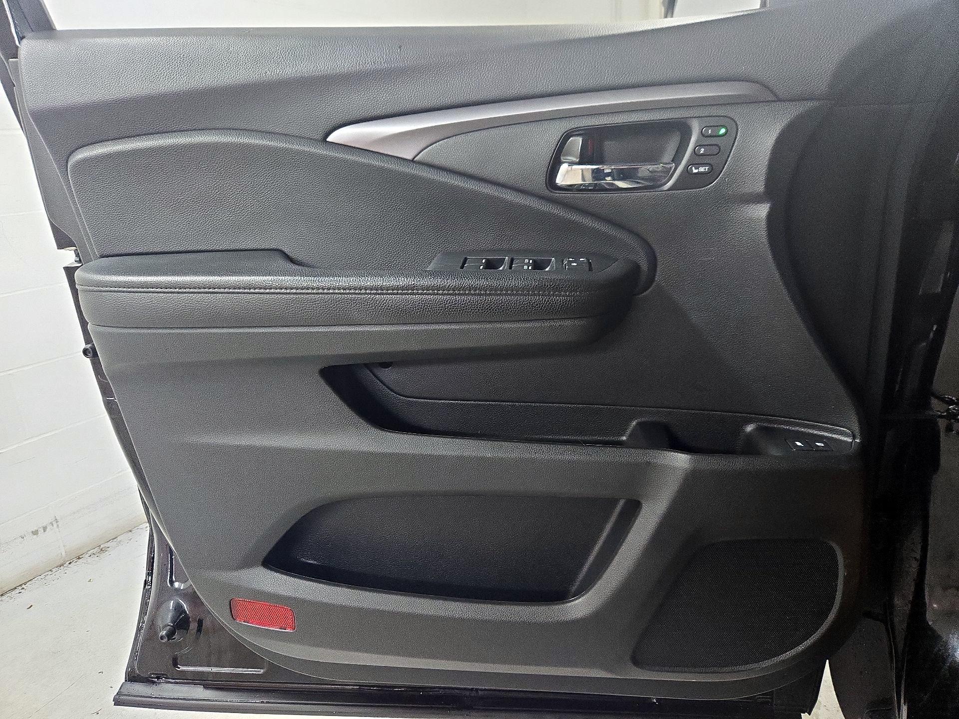 Thumbnail: 2022 Honda Pilot - 12