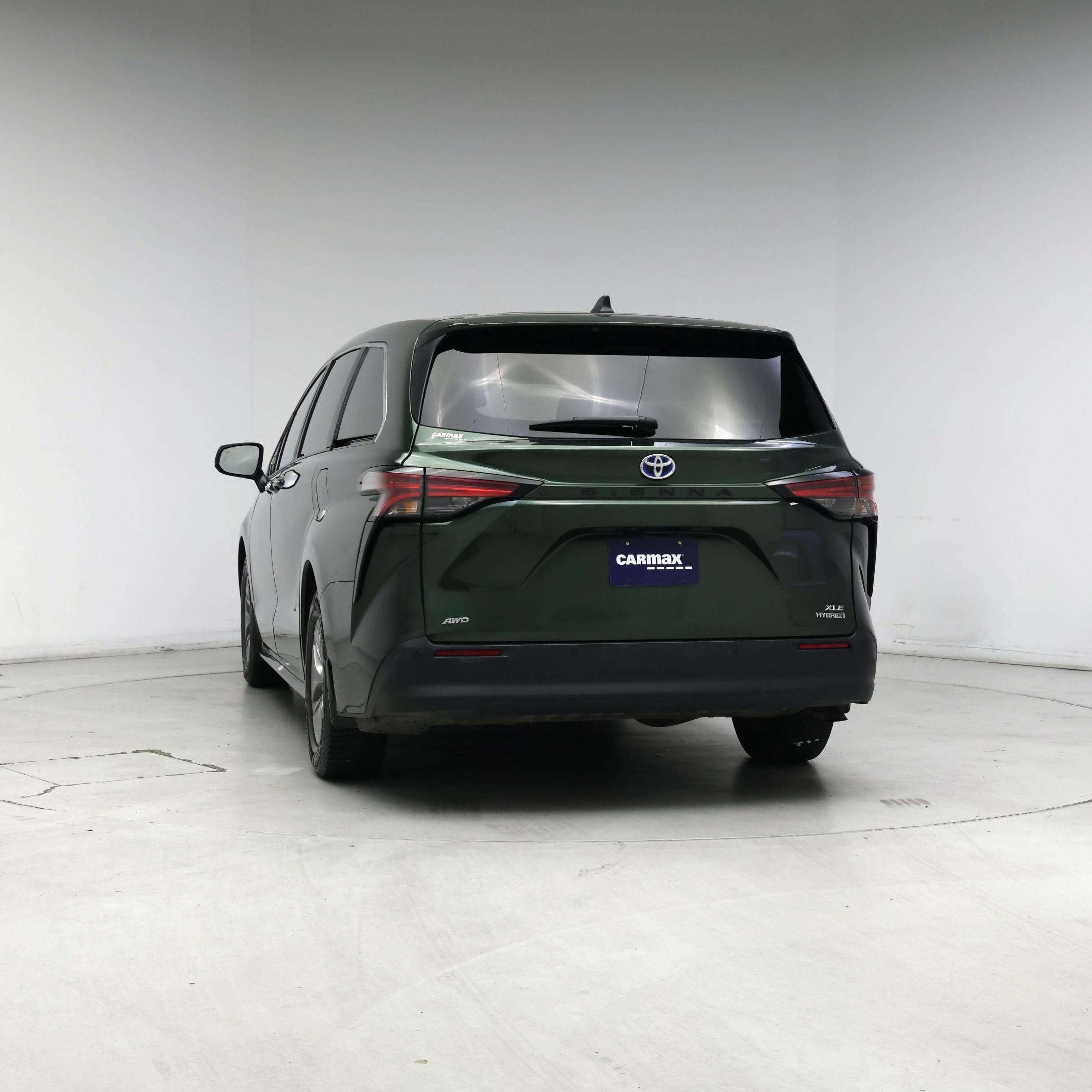 Thumbnail: 2022 Toyota Sienna - 6