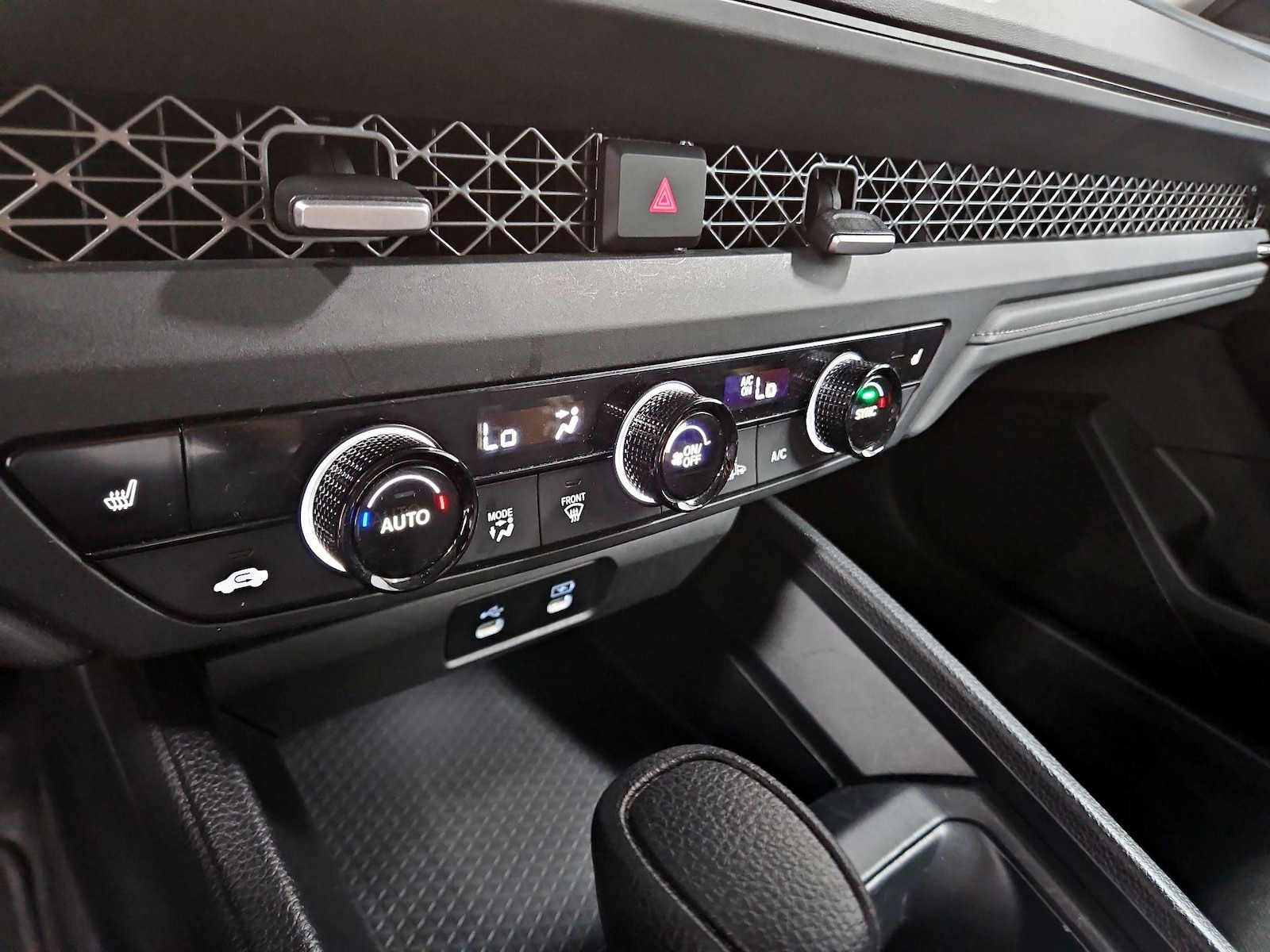 2024 Honda Accord EX - Photo 16