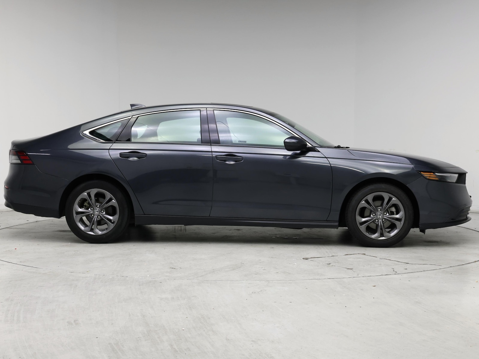 2024 Honda Accord EX - Photo 8