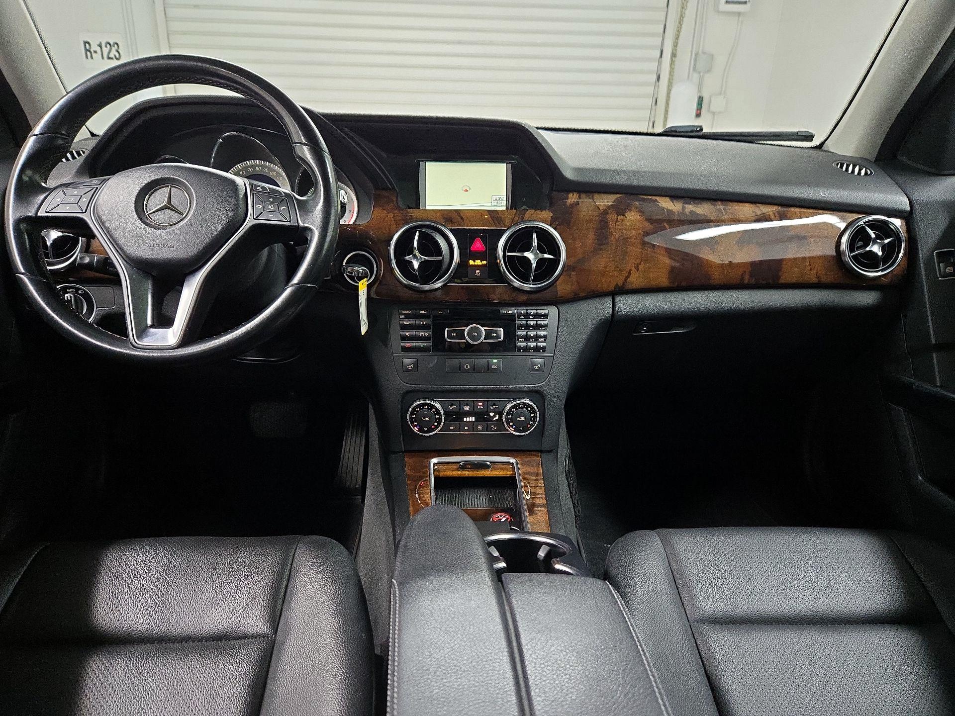 Thumbnail: 2015 Mercedes-Benz GLK - 9