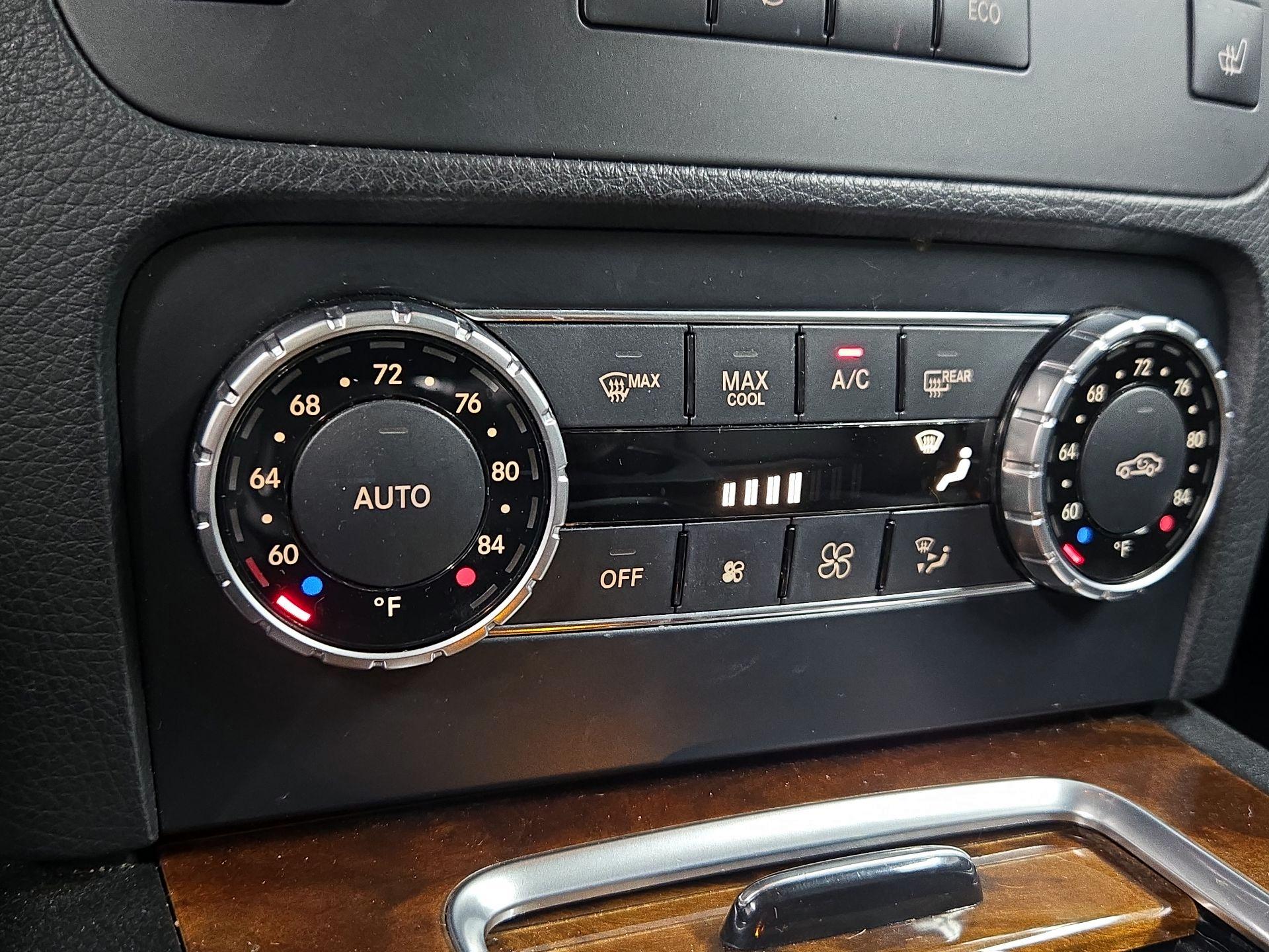 Thumbnail: 2015 Mercedes-Benz GLK - 16