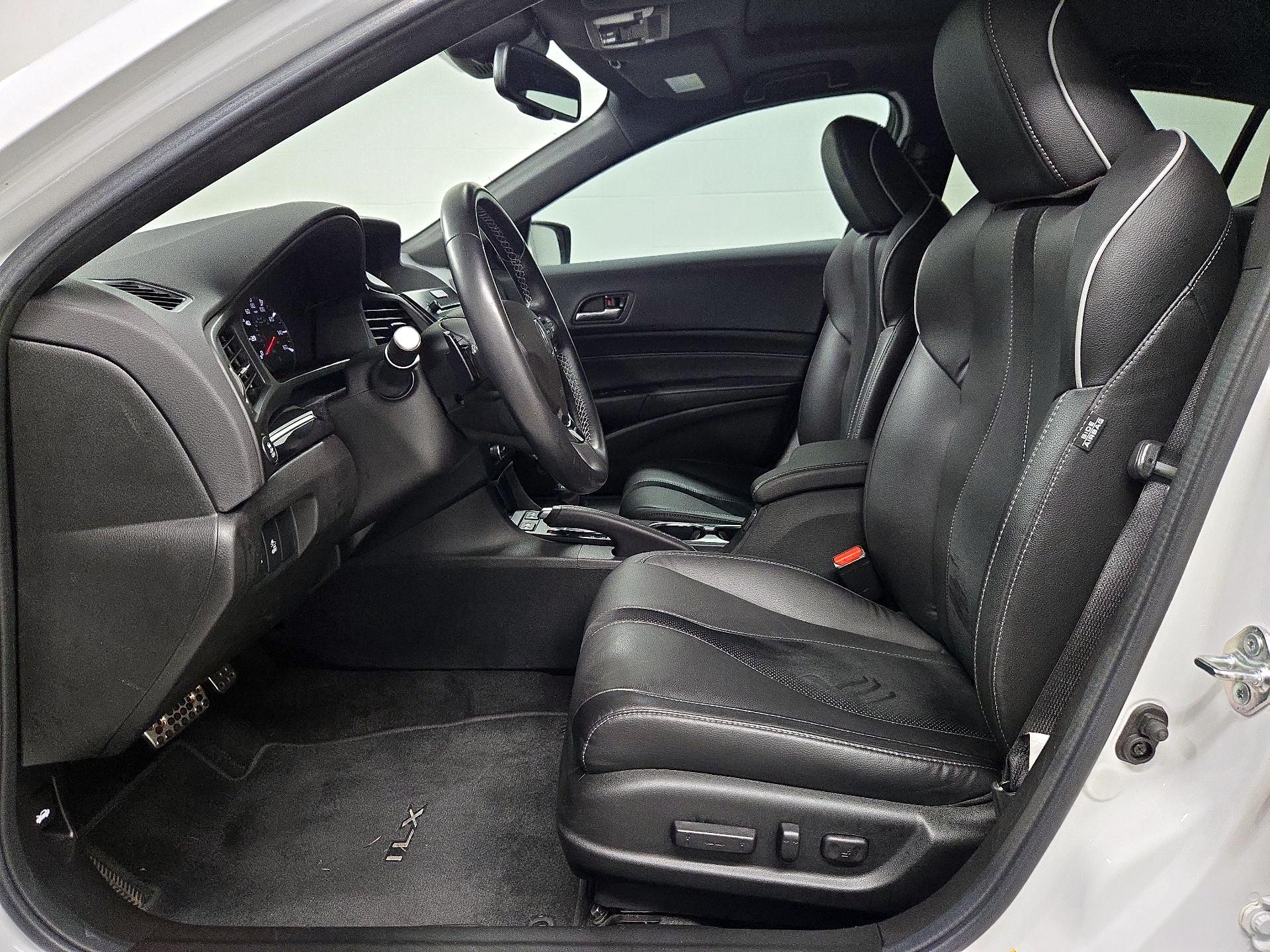 Thumbnail: 2022 Acura ILX - 11