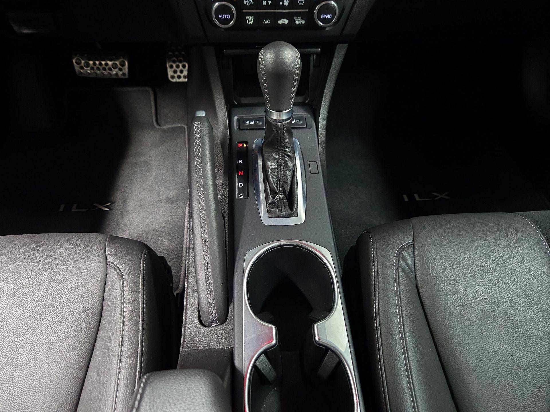 Thumbnail: 2022 Acura ILX - 18