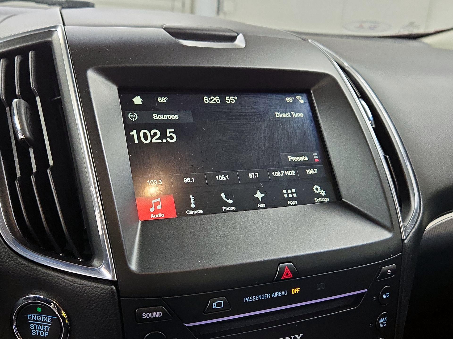 Thumbnail: 2018 Ford Edge - 16