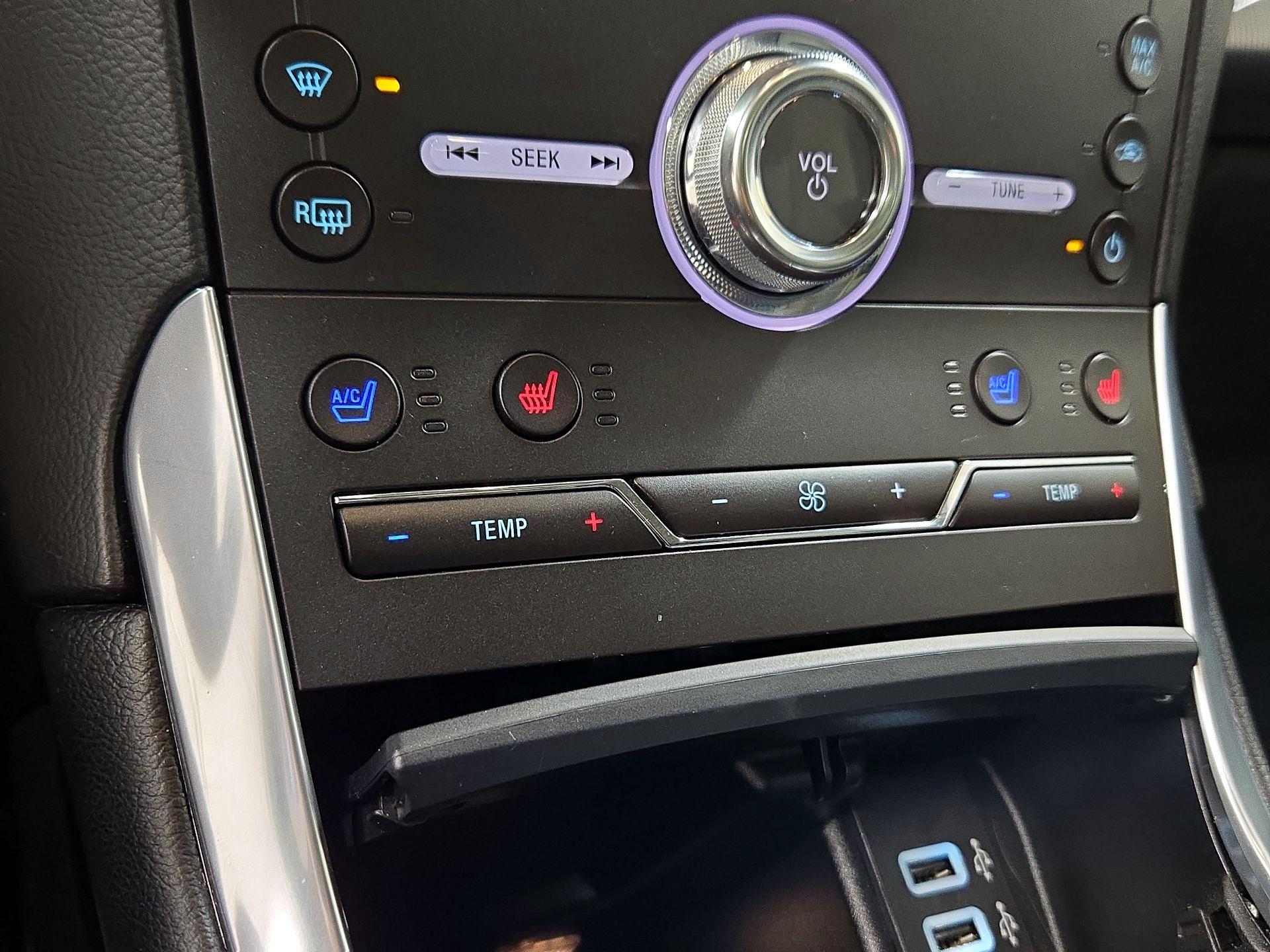 Thumbnail: 2018 Ford Edge - 17