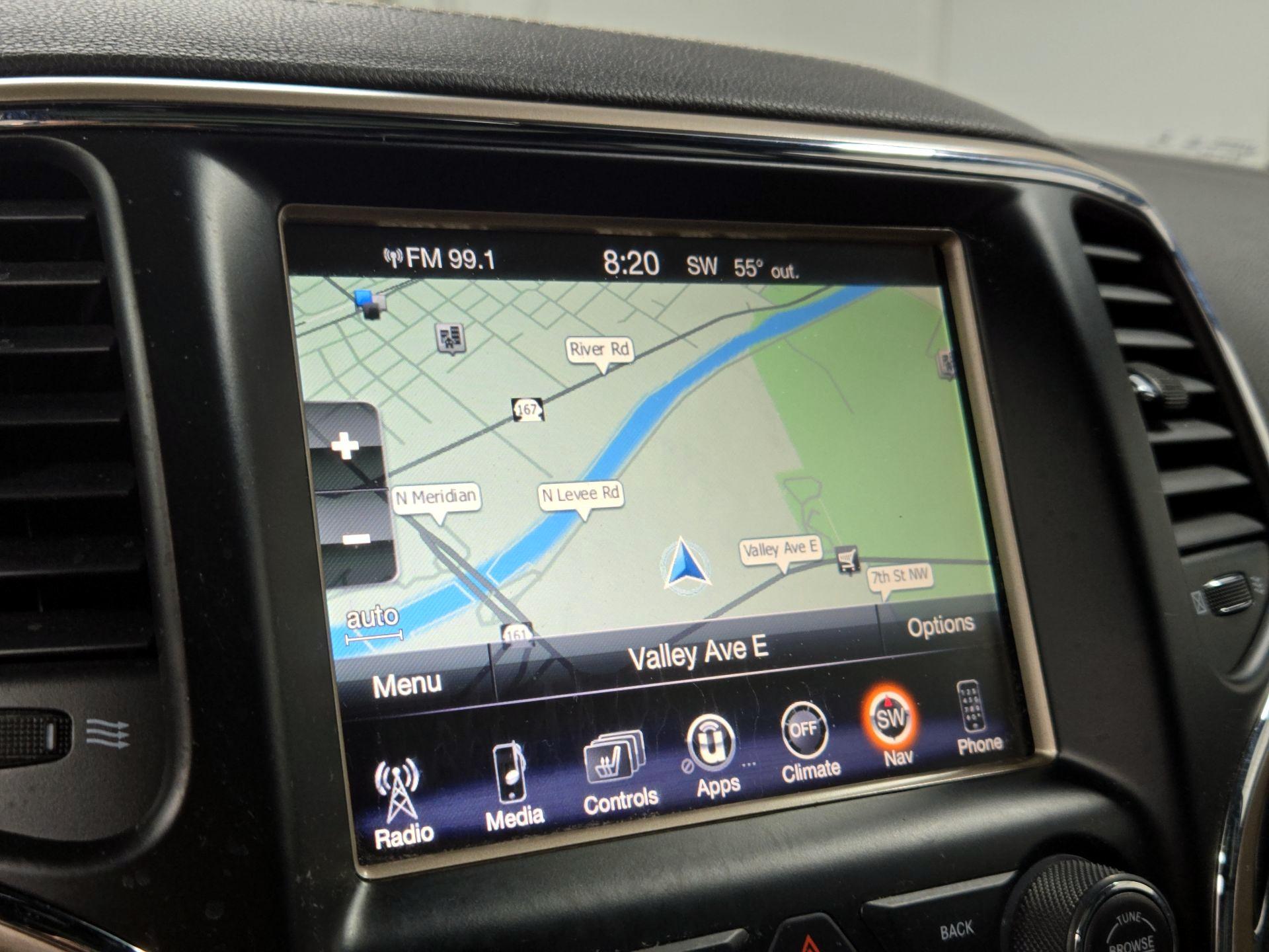 Thumbnail: 2015 Jeep Grand Cherokee - 14