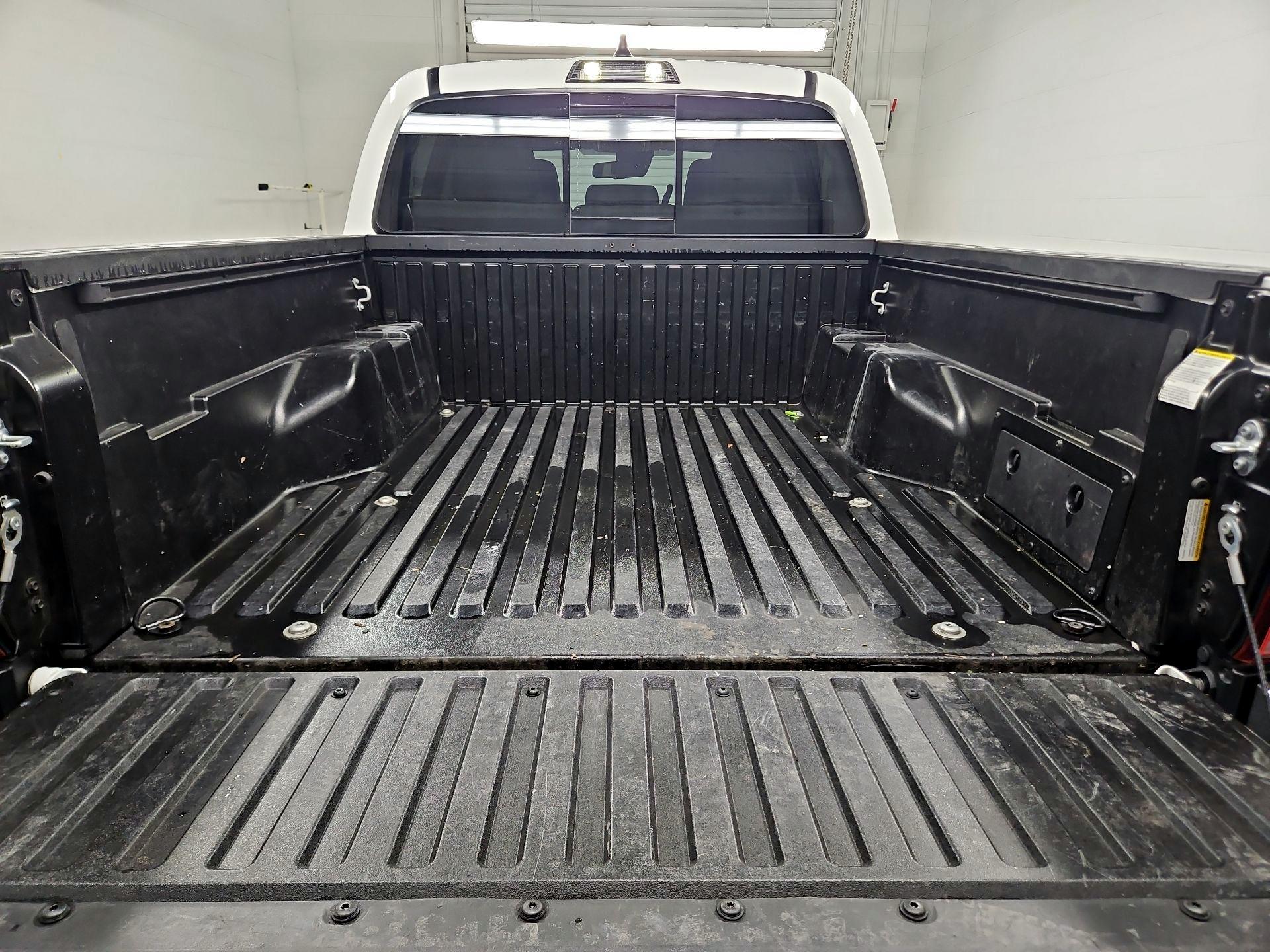 Thumbnail: 2022 Toyota Tacoma - 20