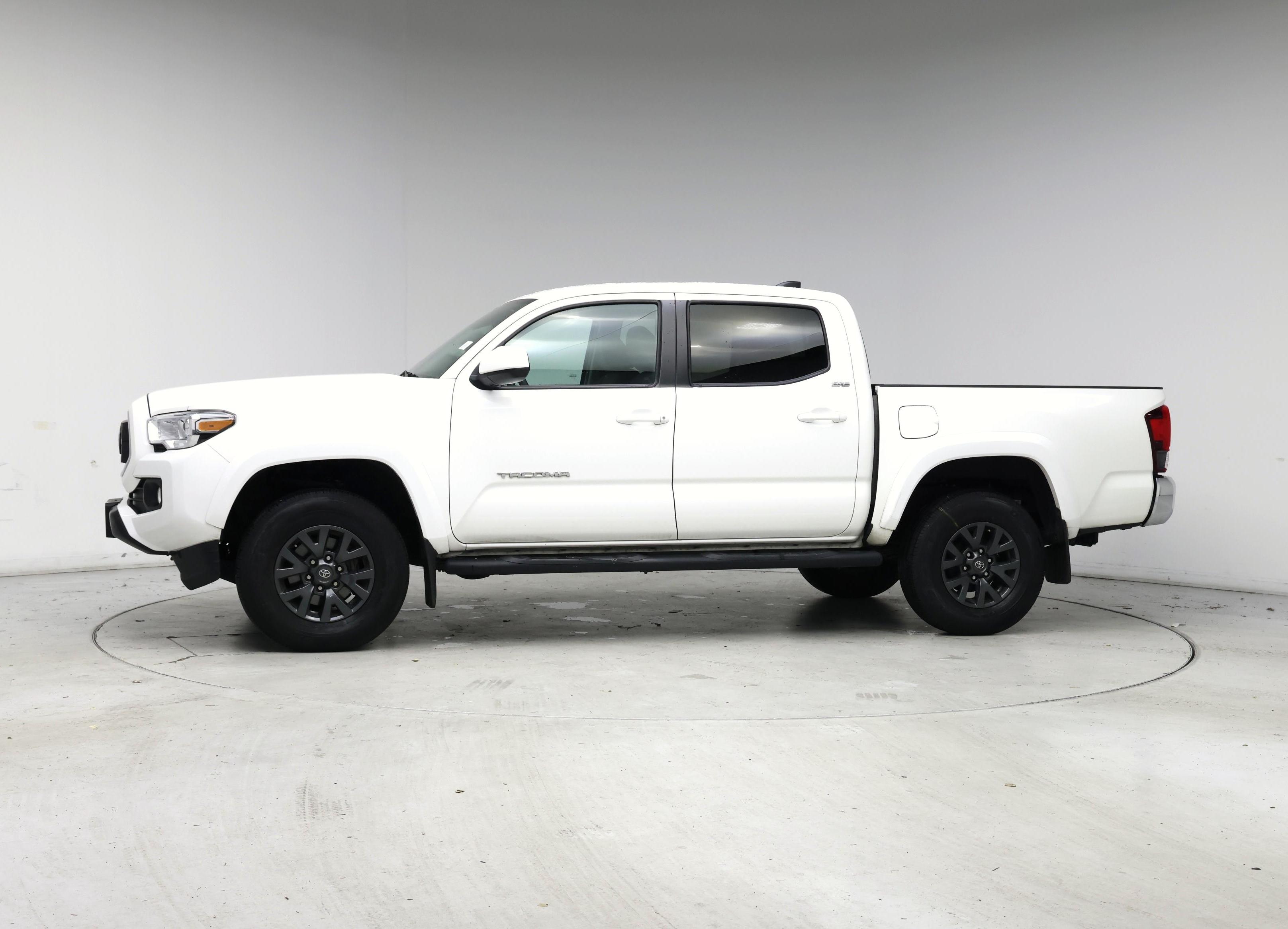 Thumbnail: 2022 Toyota Tacoma - 3