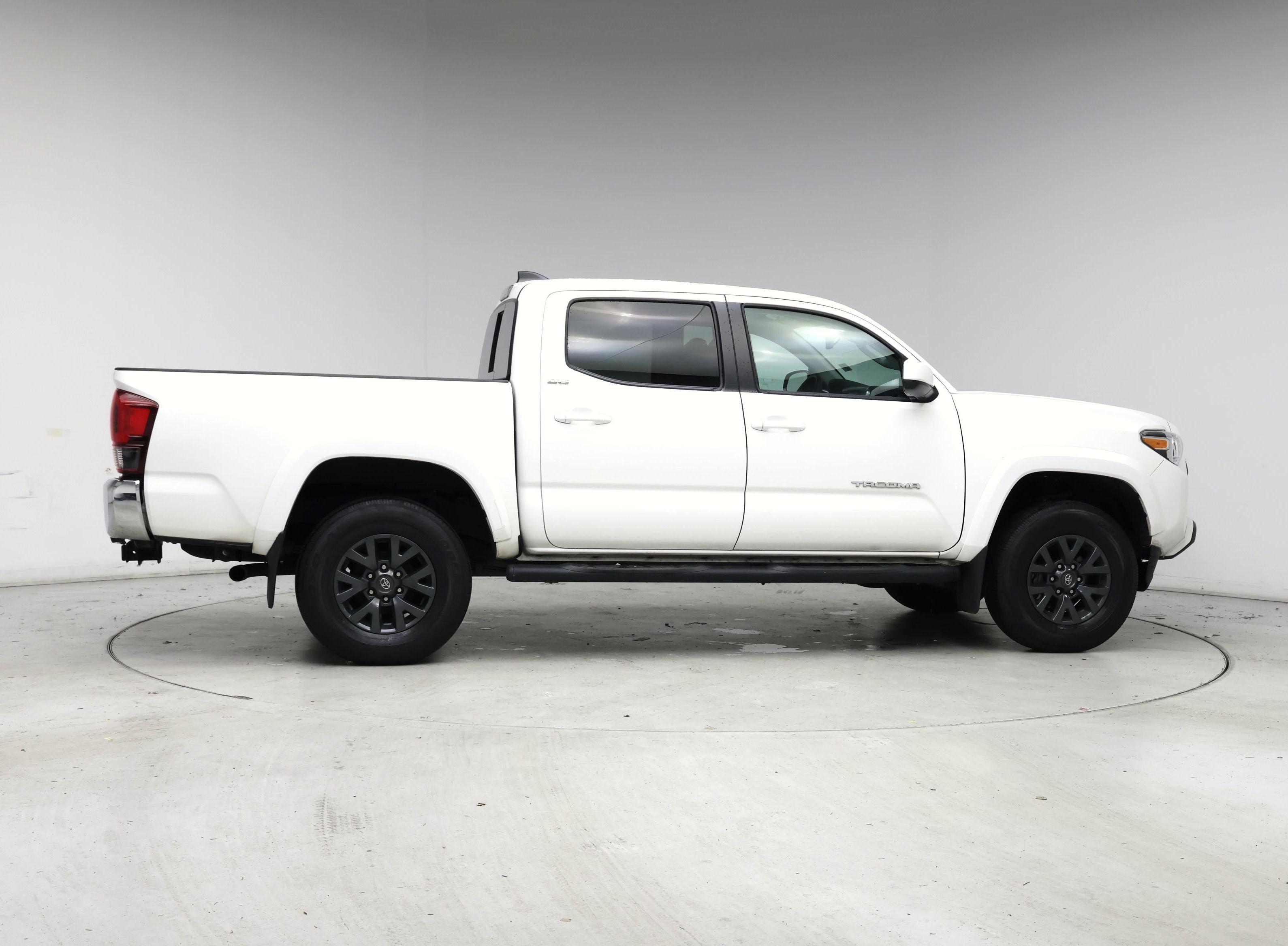 Thumbnail: 2022 Toyota Tacoma - 7