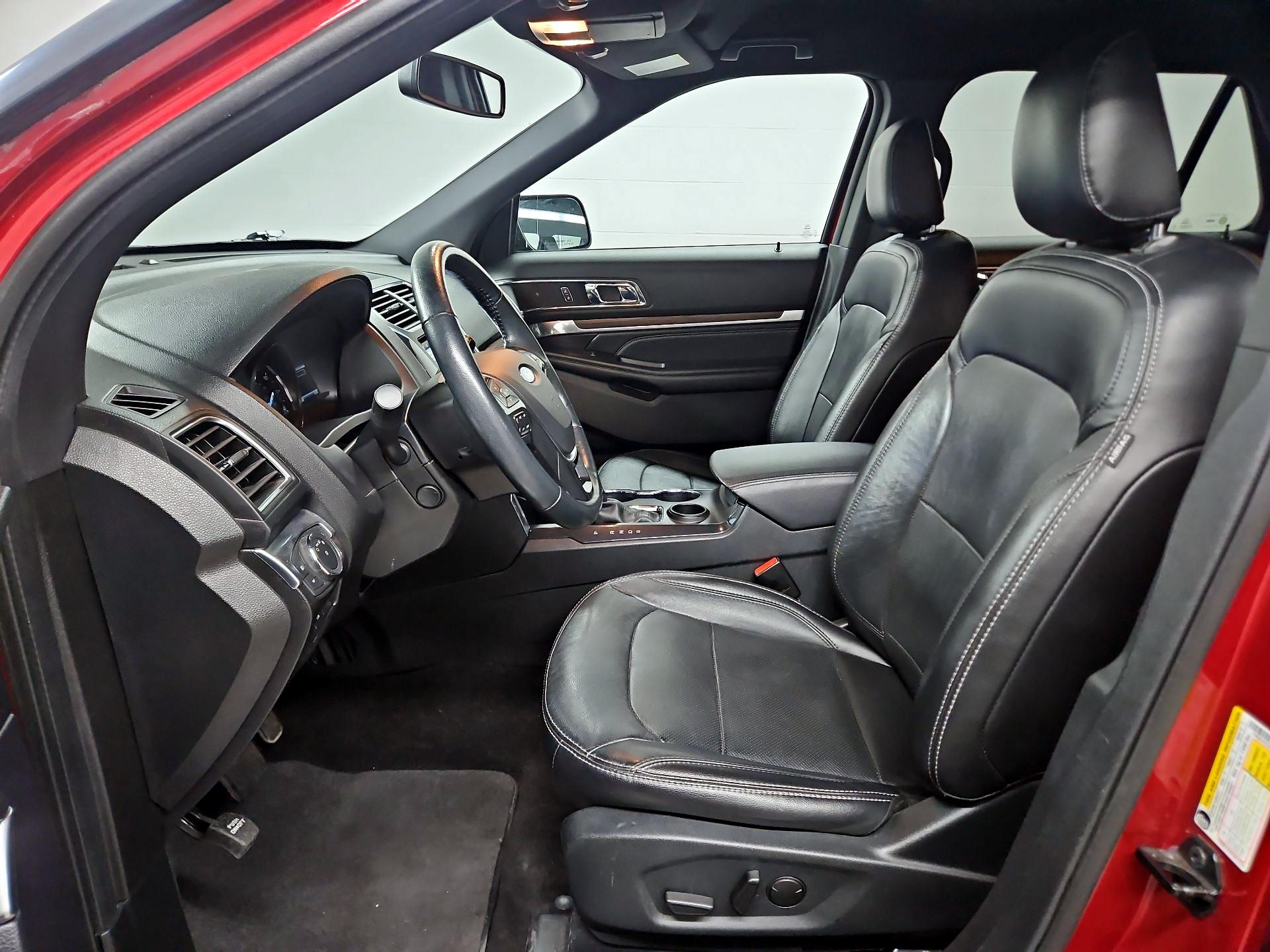 Thumbnail: 2019 Ford Explorer - 11