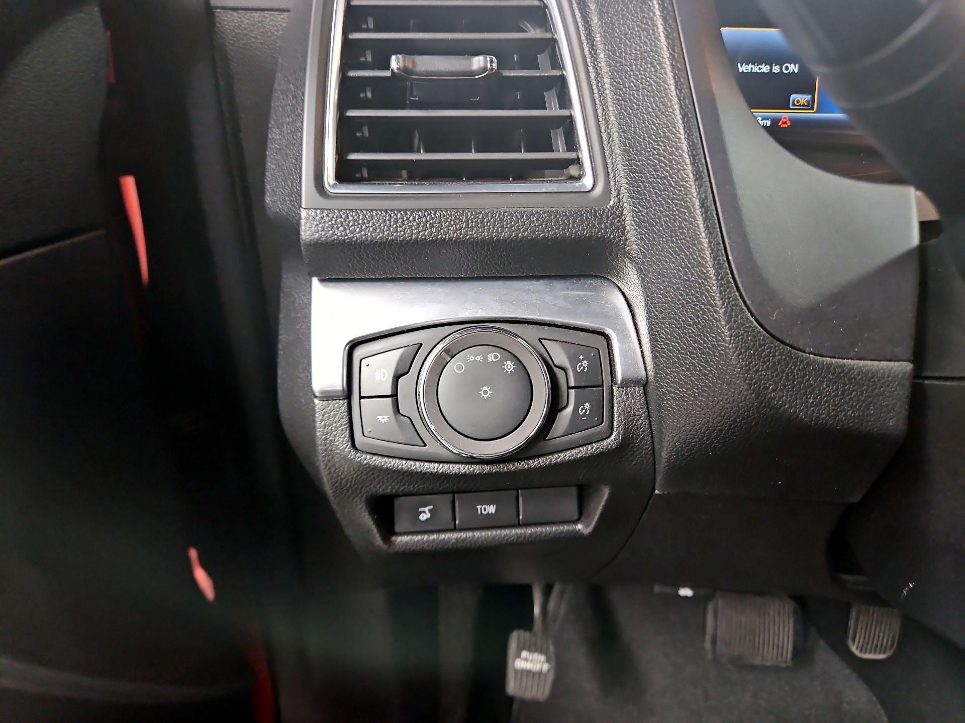 Thumbnail: 2019 Ford Explorer - 13