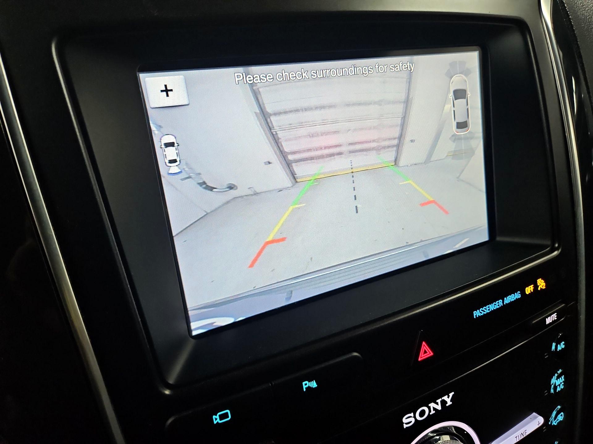 Thumbnail: 2019 Ford Explorer - 15