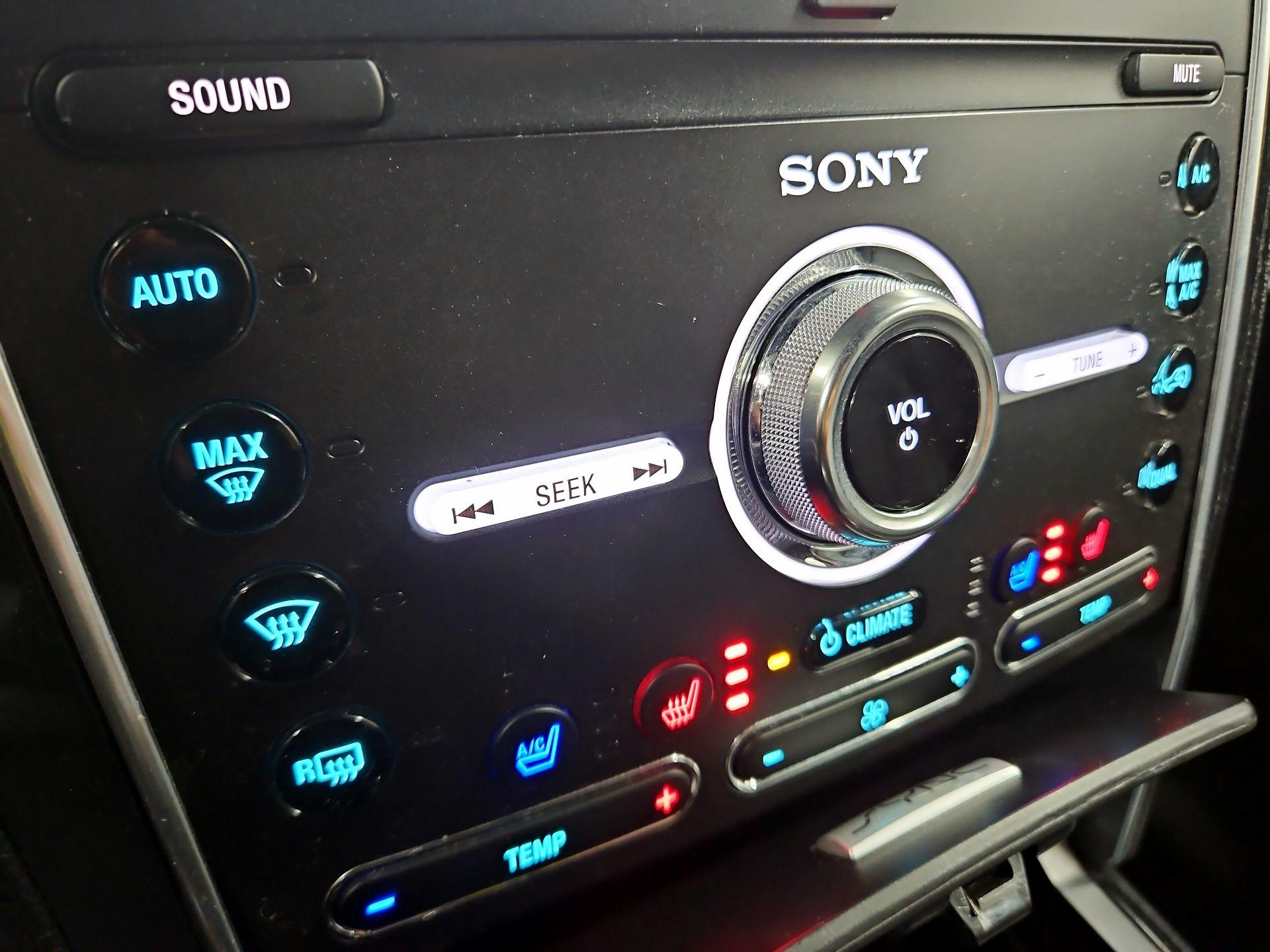 Thumbnail: 2019 Ford Explorer - 17