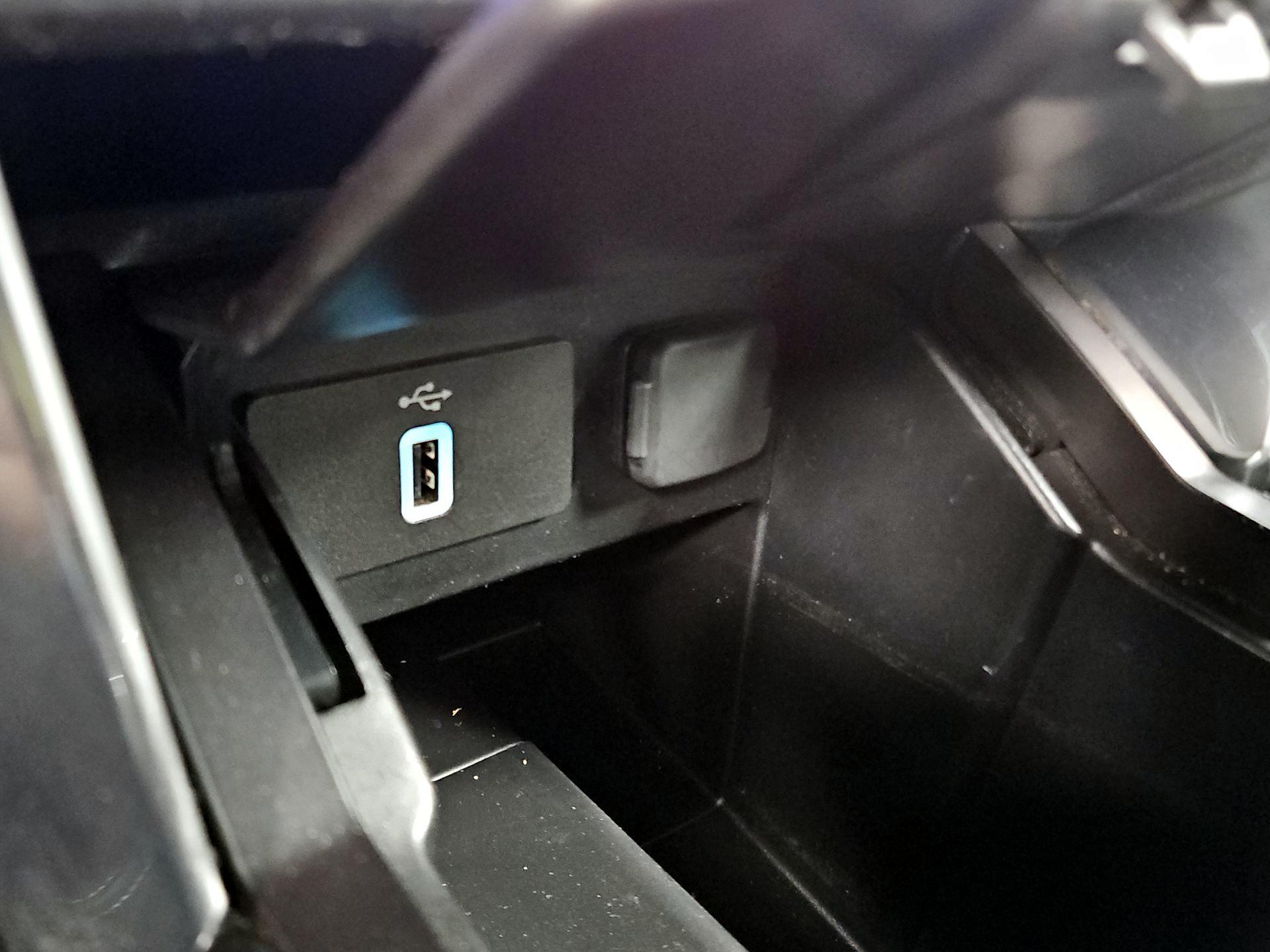 Thumbnail: 2019 Ford Explorer - 19